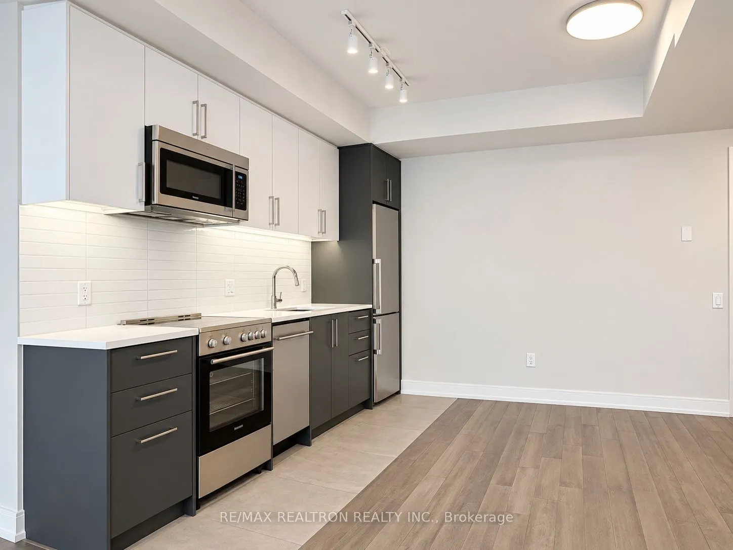 2525 Bathurst Street #103