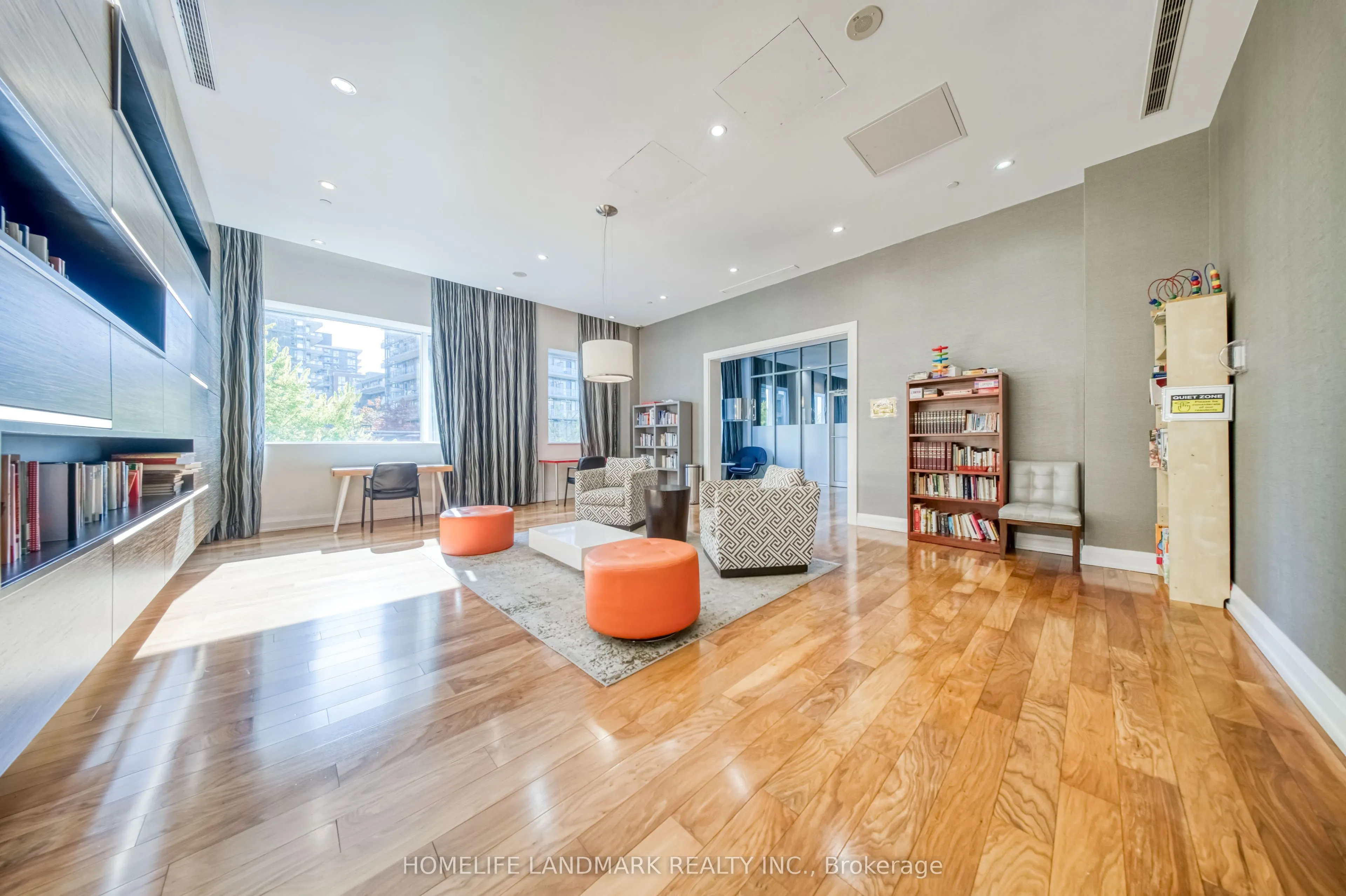 62 Forest Manor Road #1606