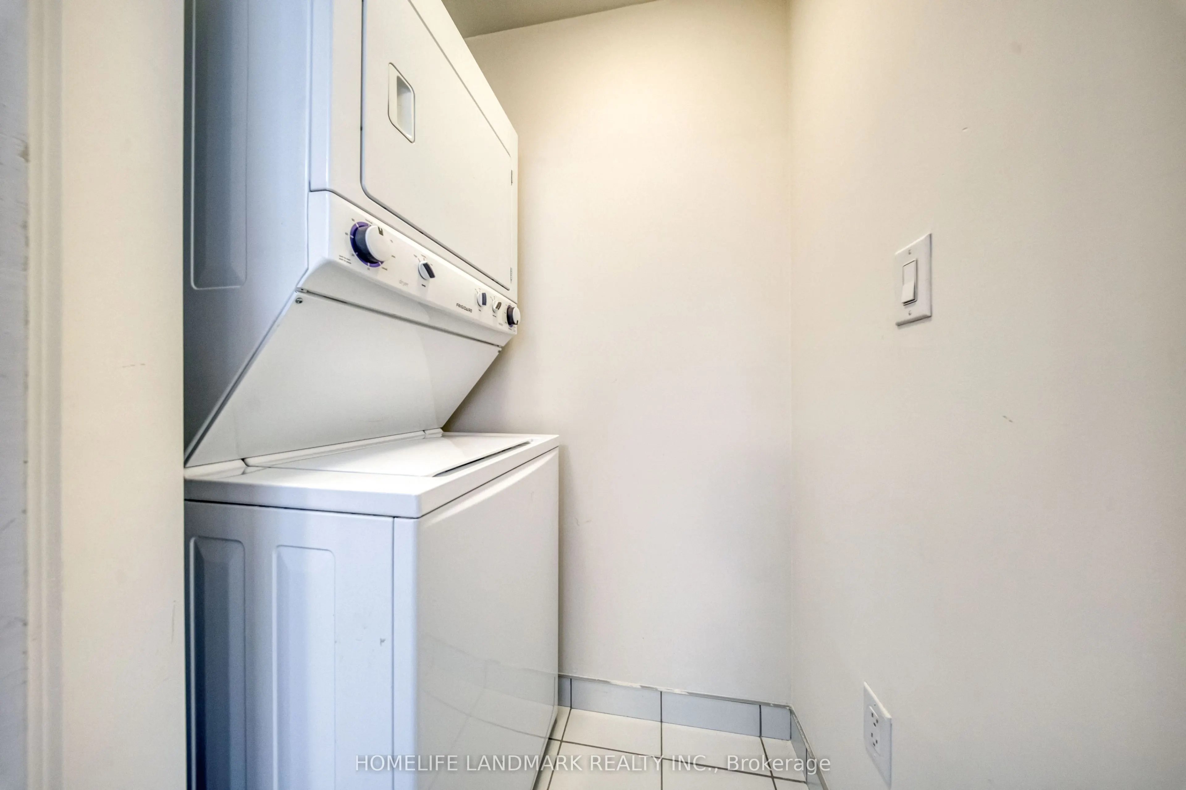 62 Forest Manor Road #1606