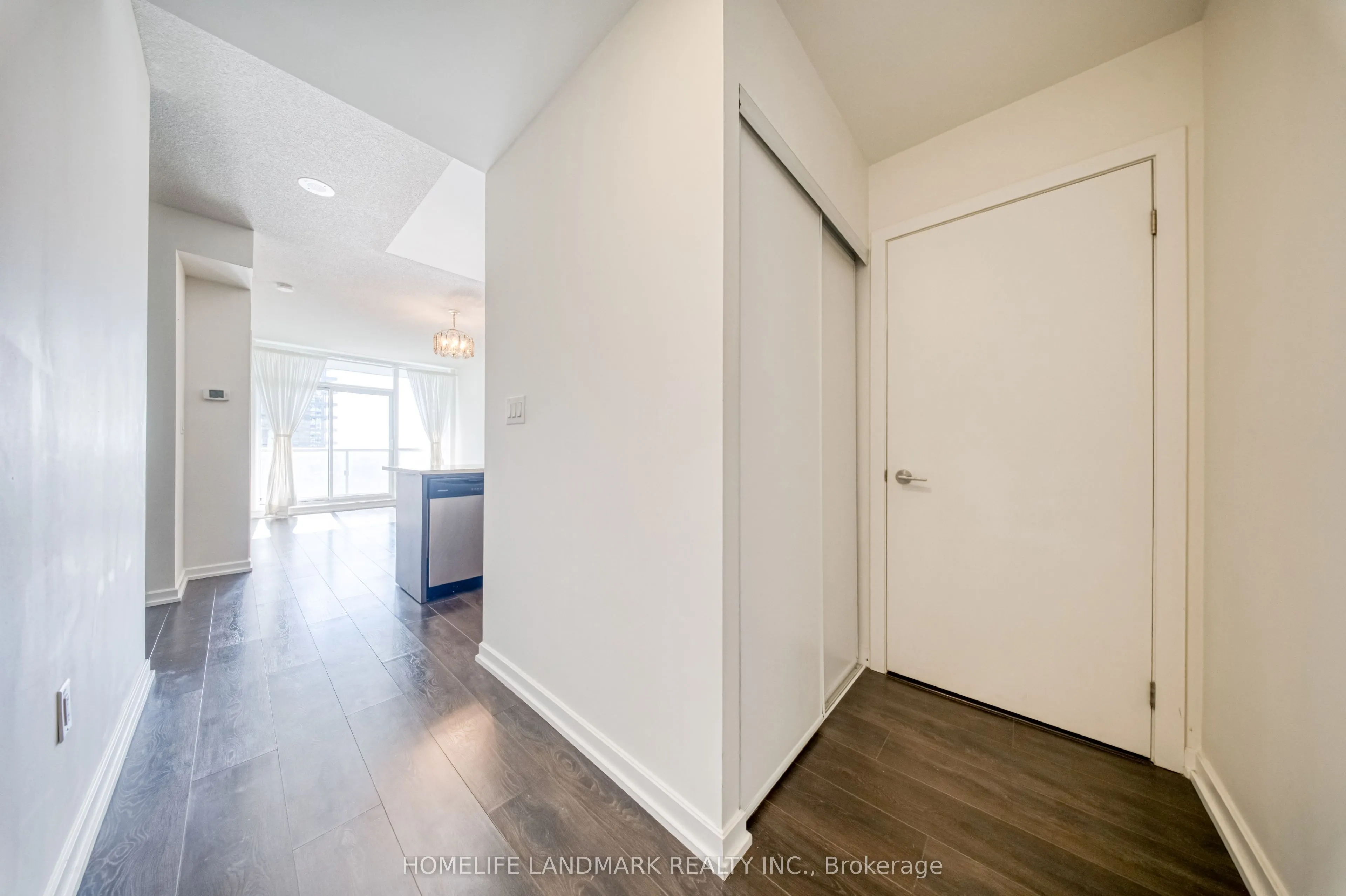 62 Forest Manor Road #1606