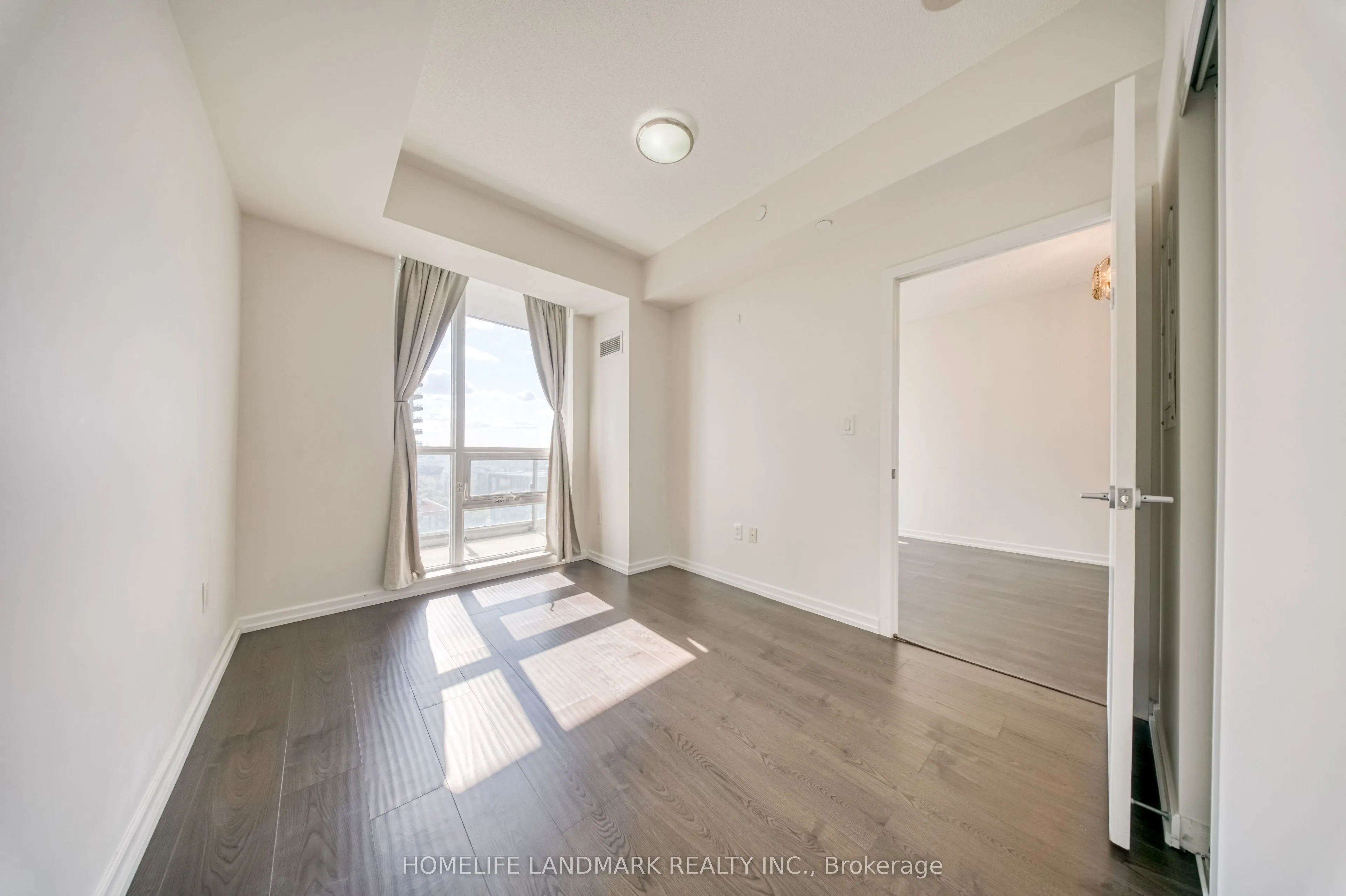 62 Forest Manor Road #1606