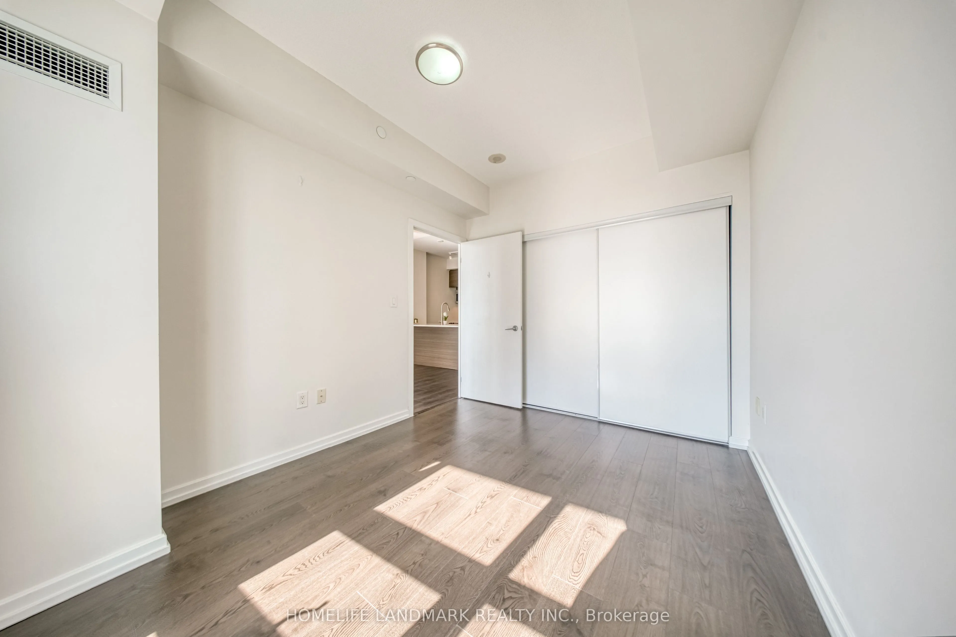 62 Forest Manor Road #1606