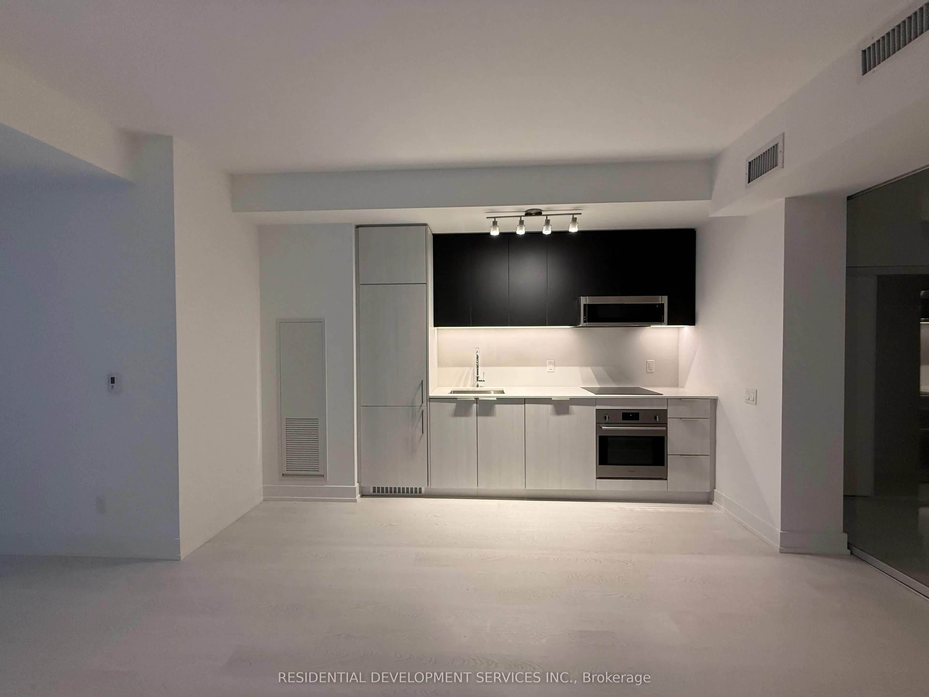 306 Jarvis Street #204