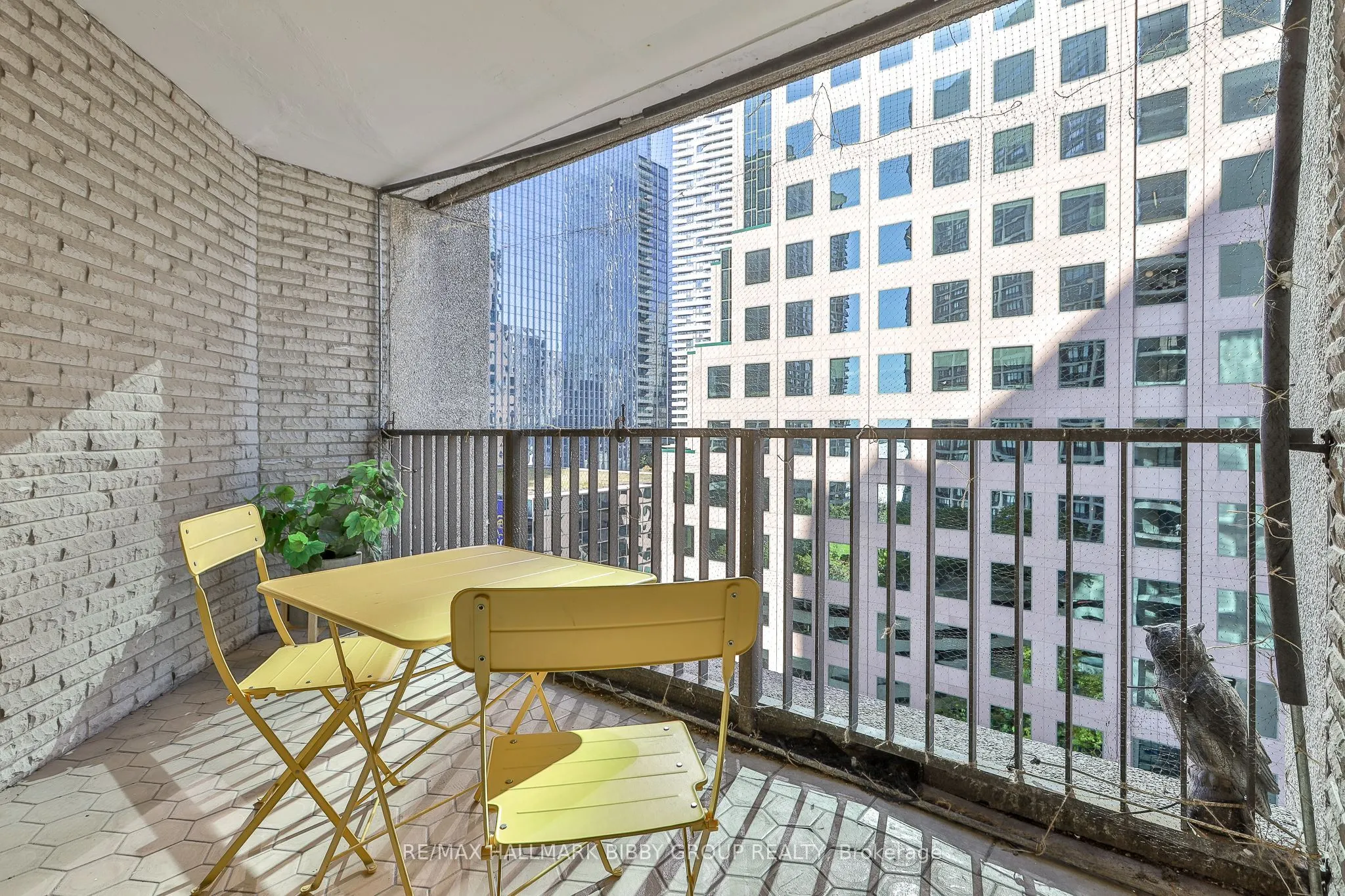 33 Harbour Square #1434