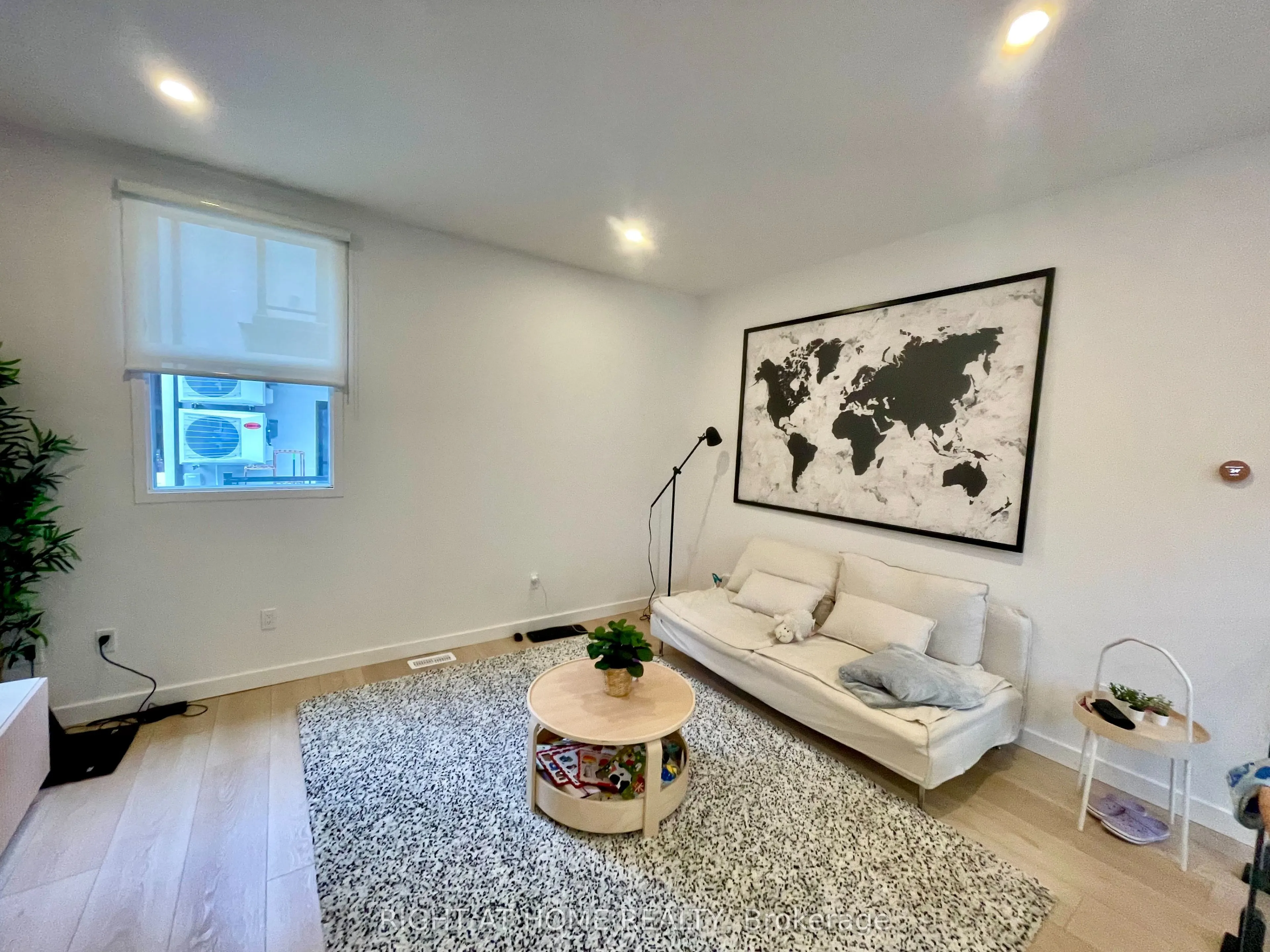 367 Howland Avenue #5