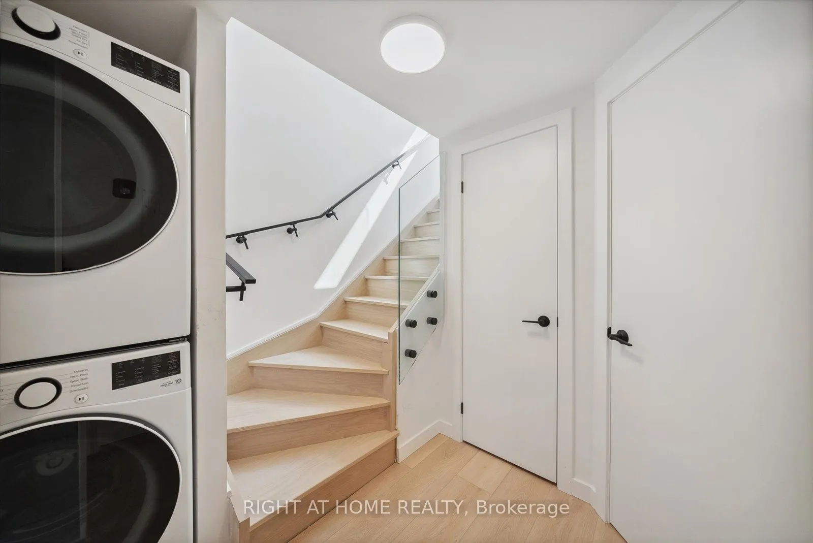 367 Howland Avenue #5