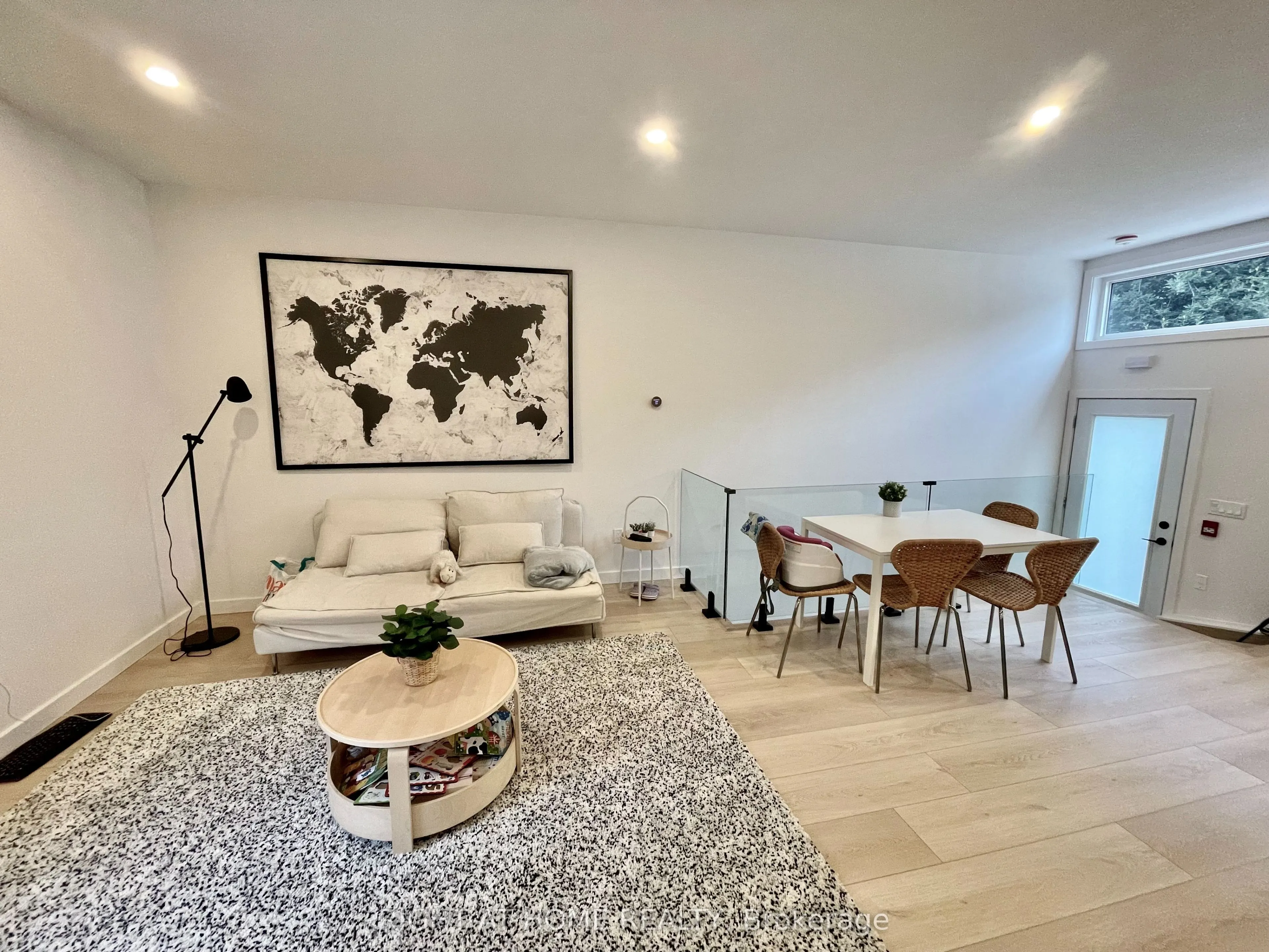367 Howland Avenue #5