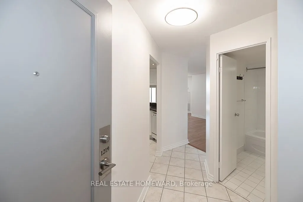 77 Maitland Place #1219