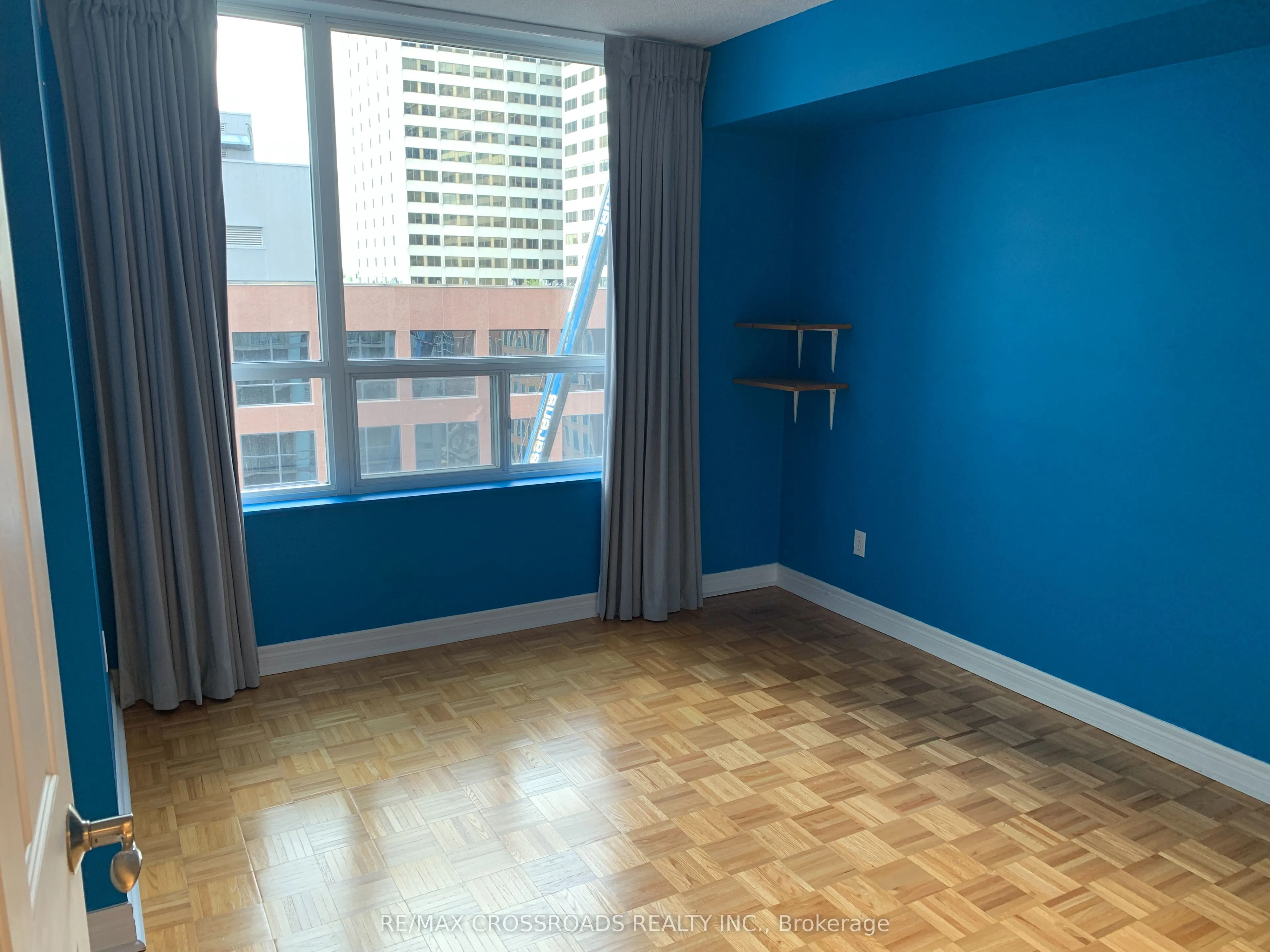 43 Eglinton Avenue E #1211