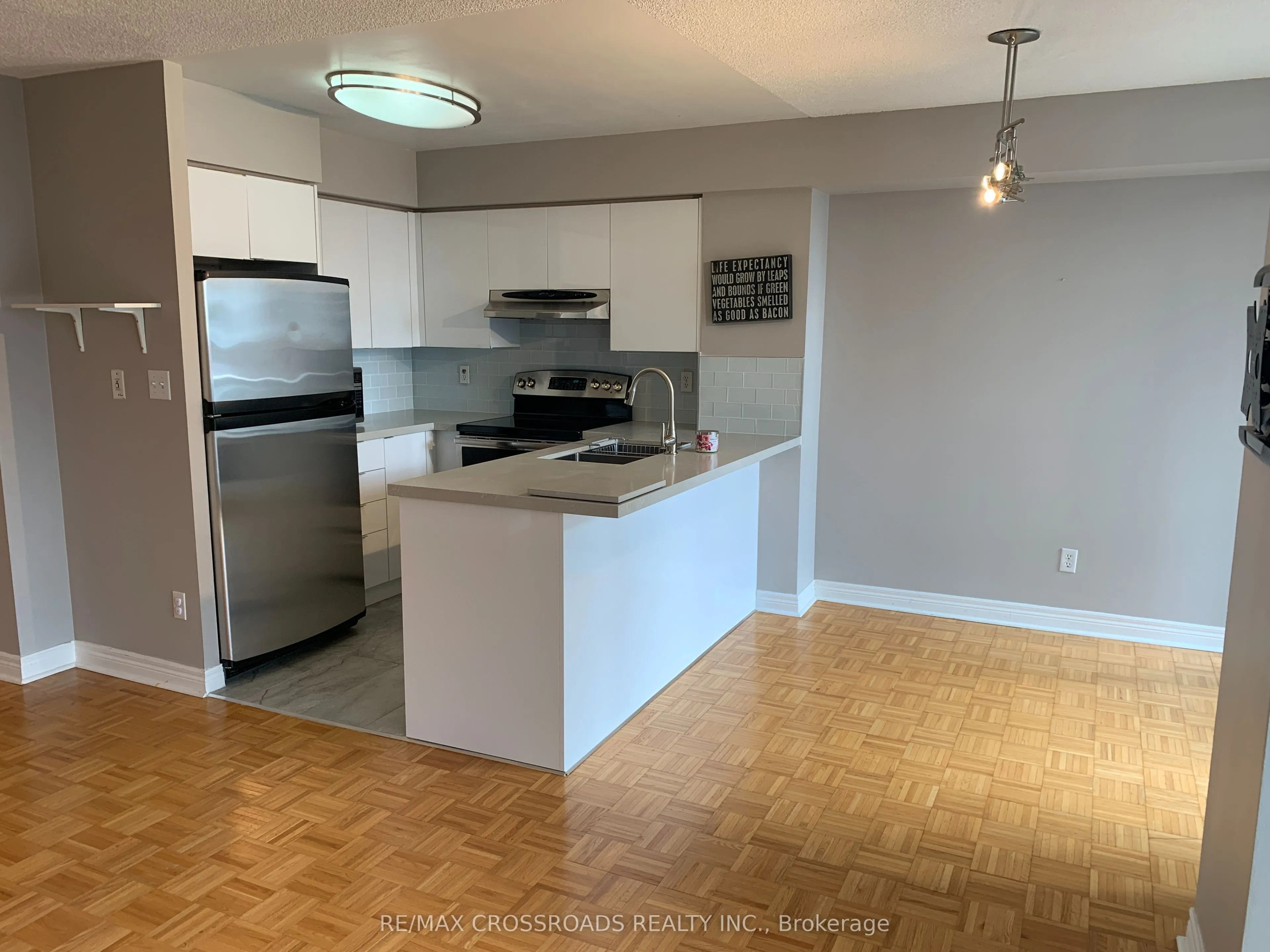 43 Eglinton Avenue E #1211