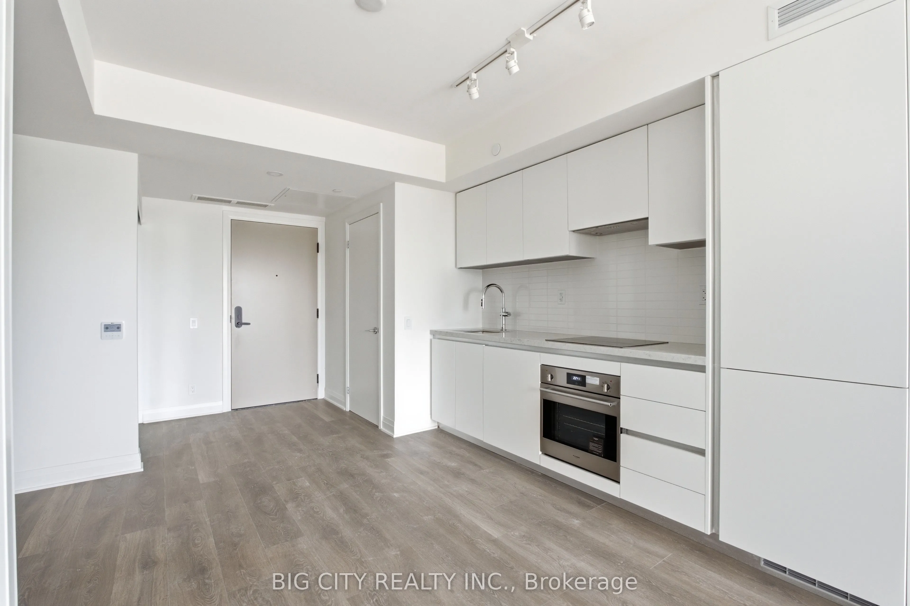 25 Frederick Todd Way #1109