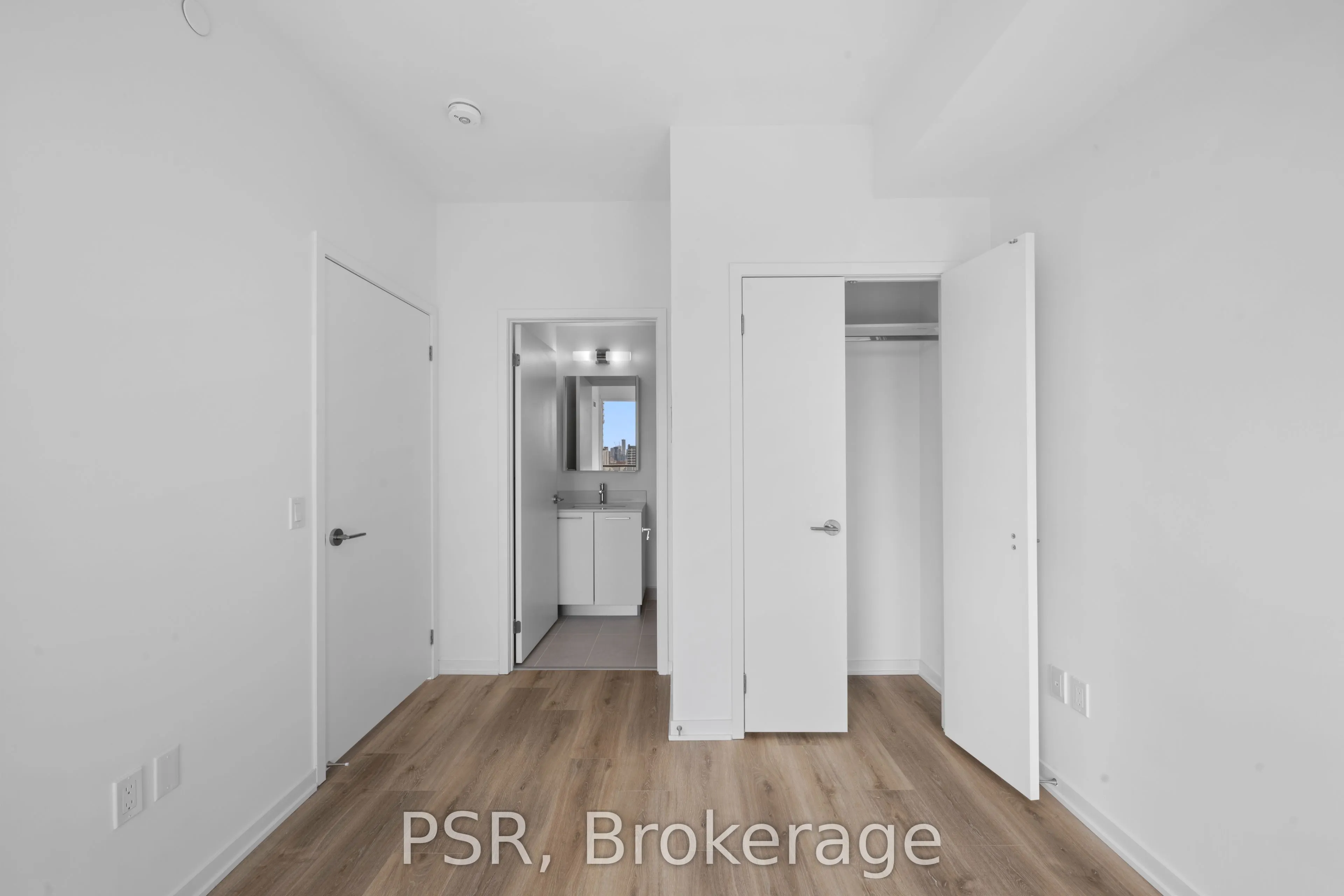 101 Roehampton Avenue #2510
