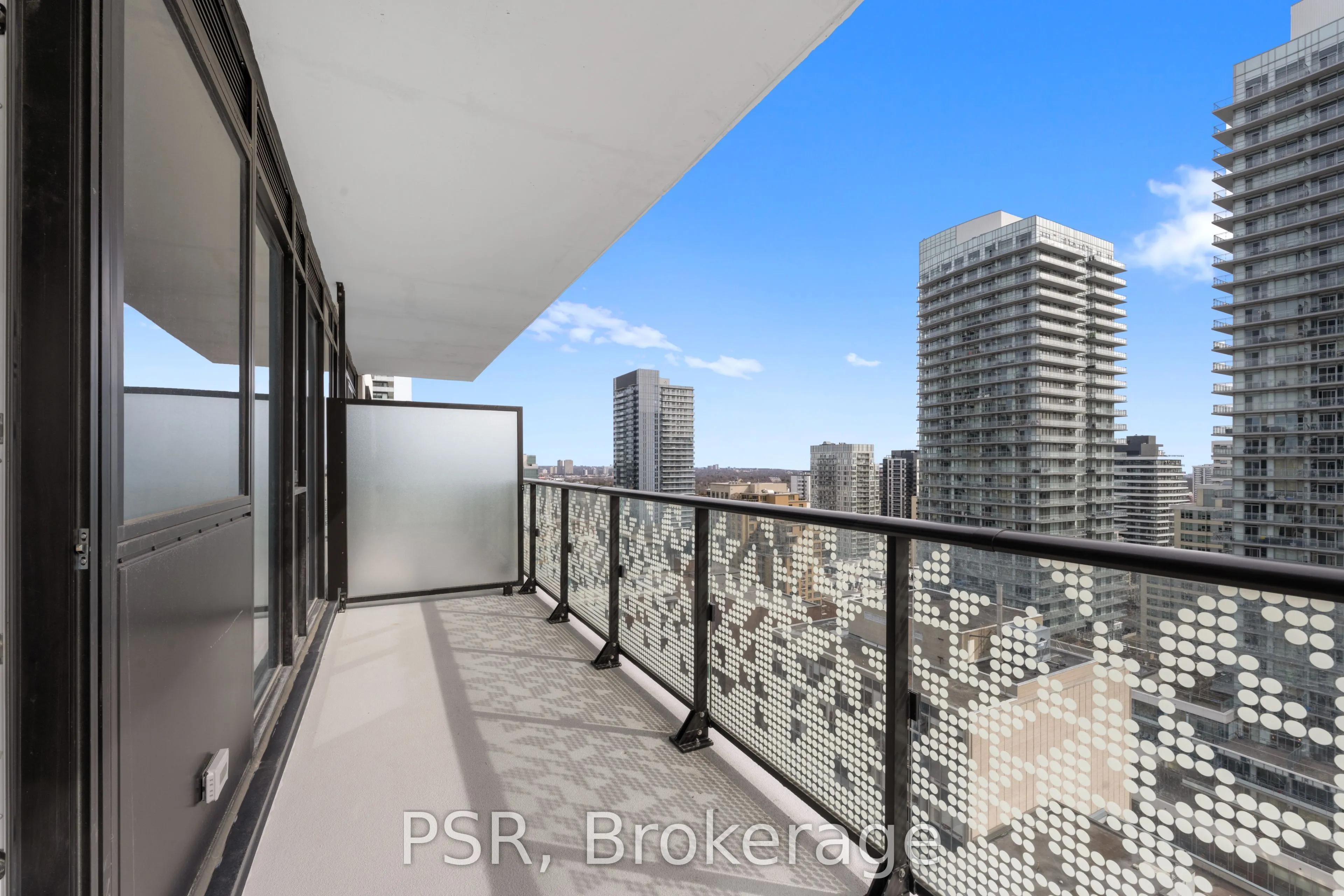 101 Roehampton Avenue #2510
