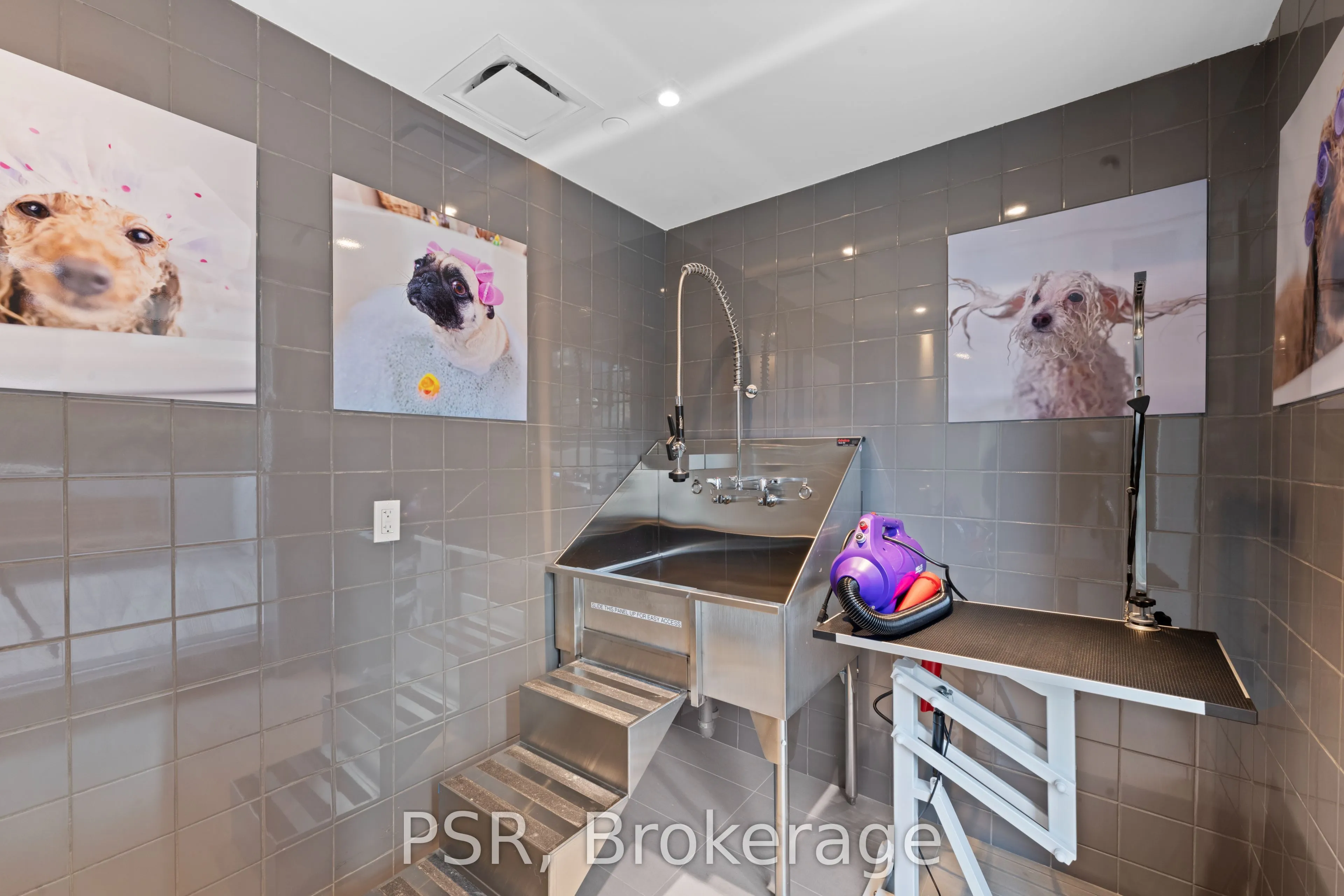 101 Roehampton Avenue #2510