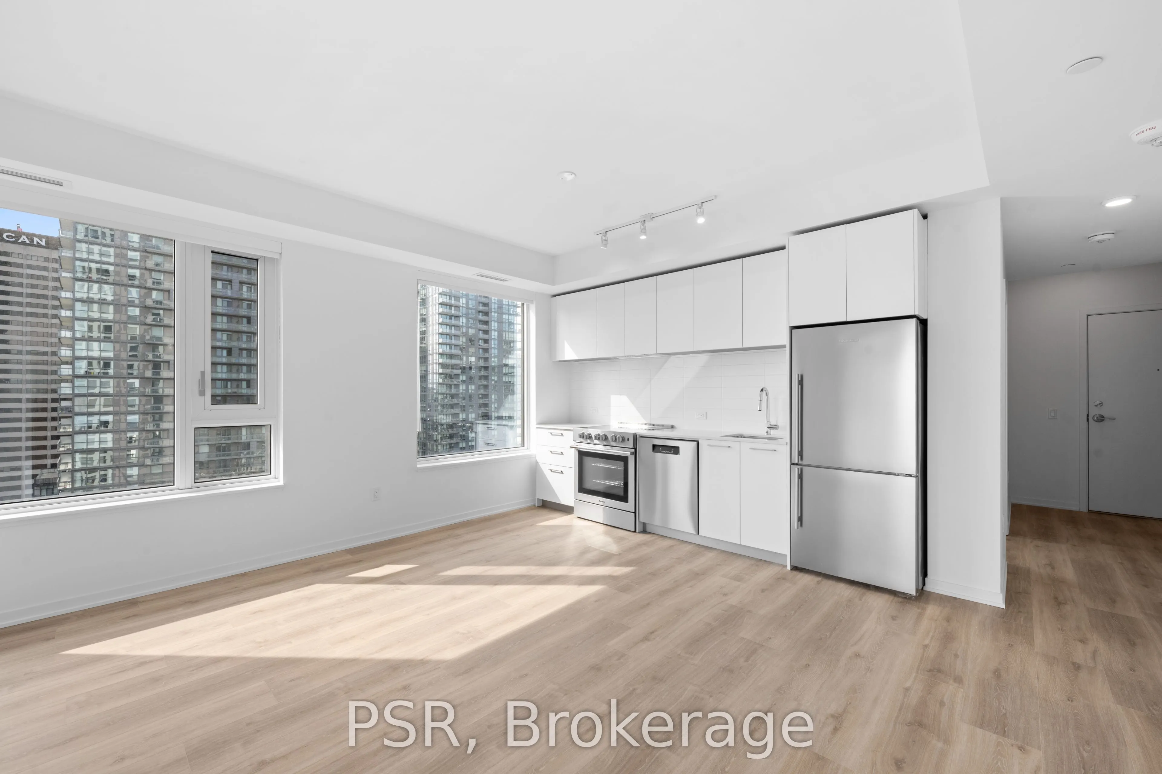 101 Roehampton Avenue #2510
