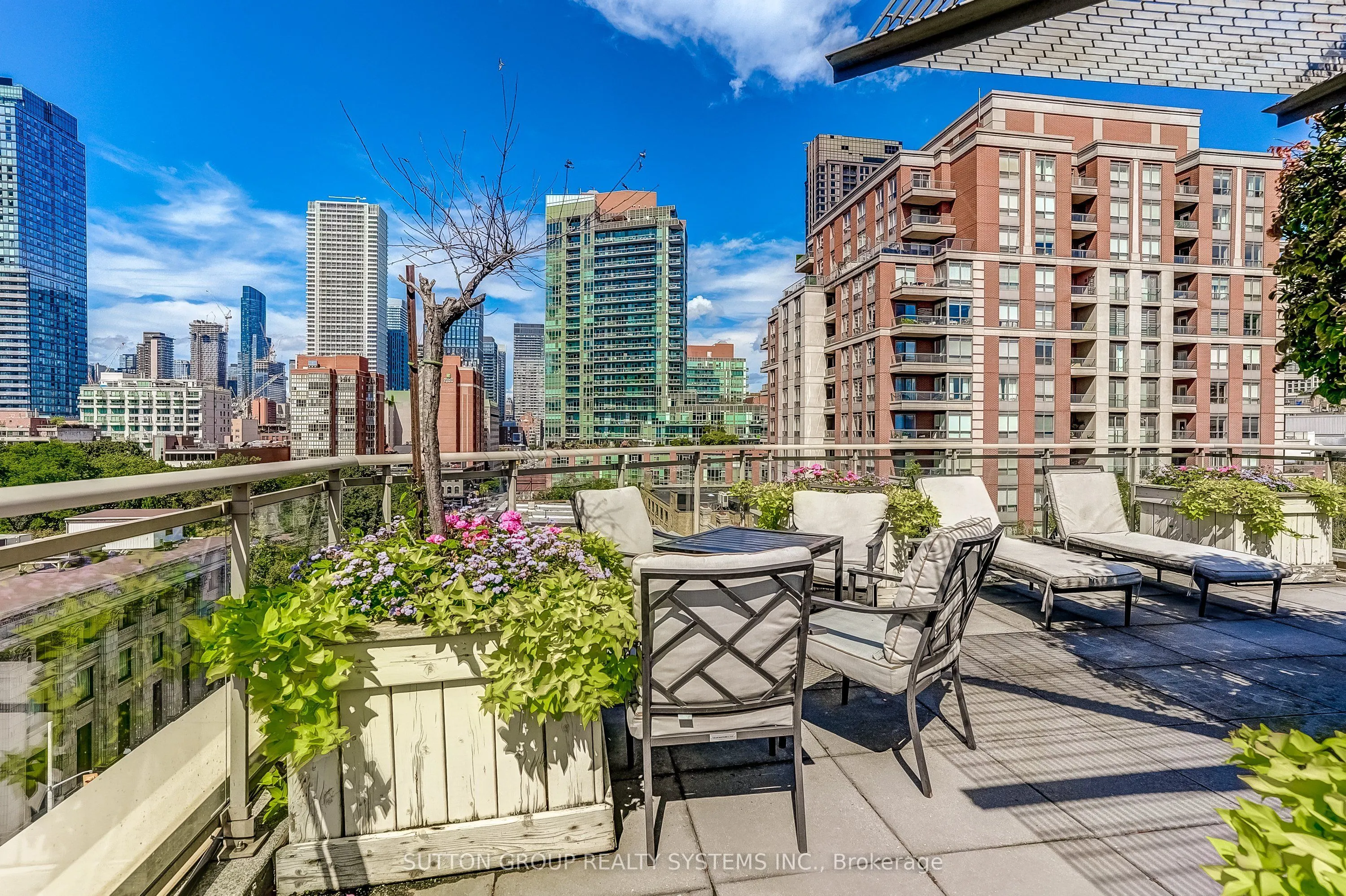 39 Jarvis Street #PH807