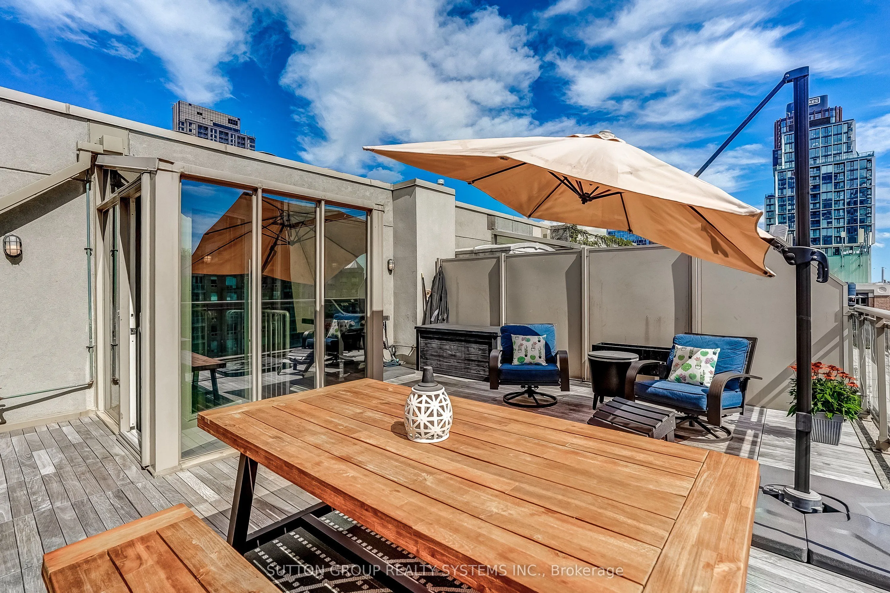 39 Jarvis Street #PH807