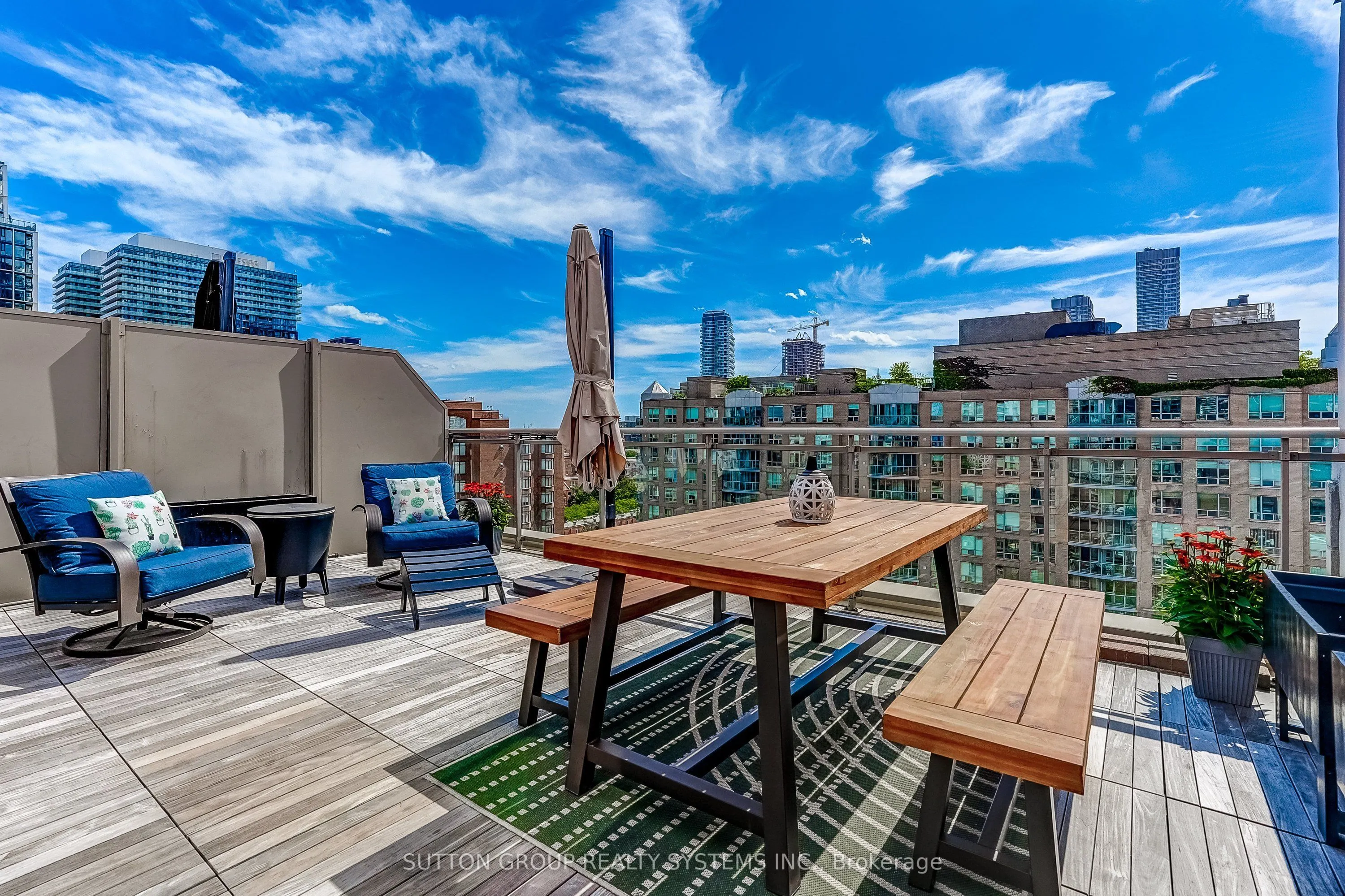 39 Jarvis Street #PH807