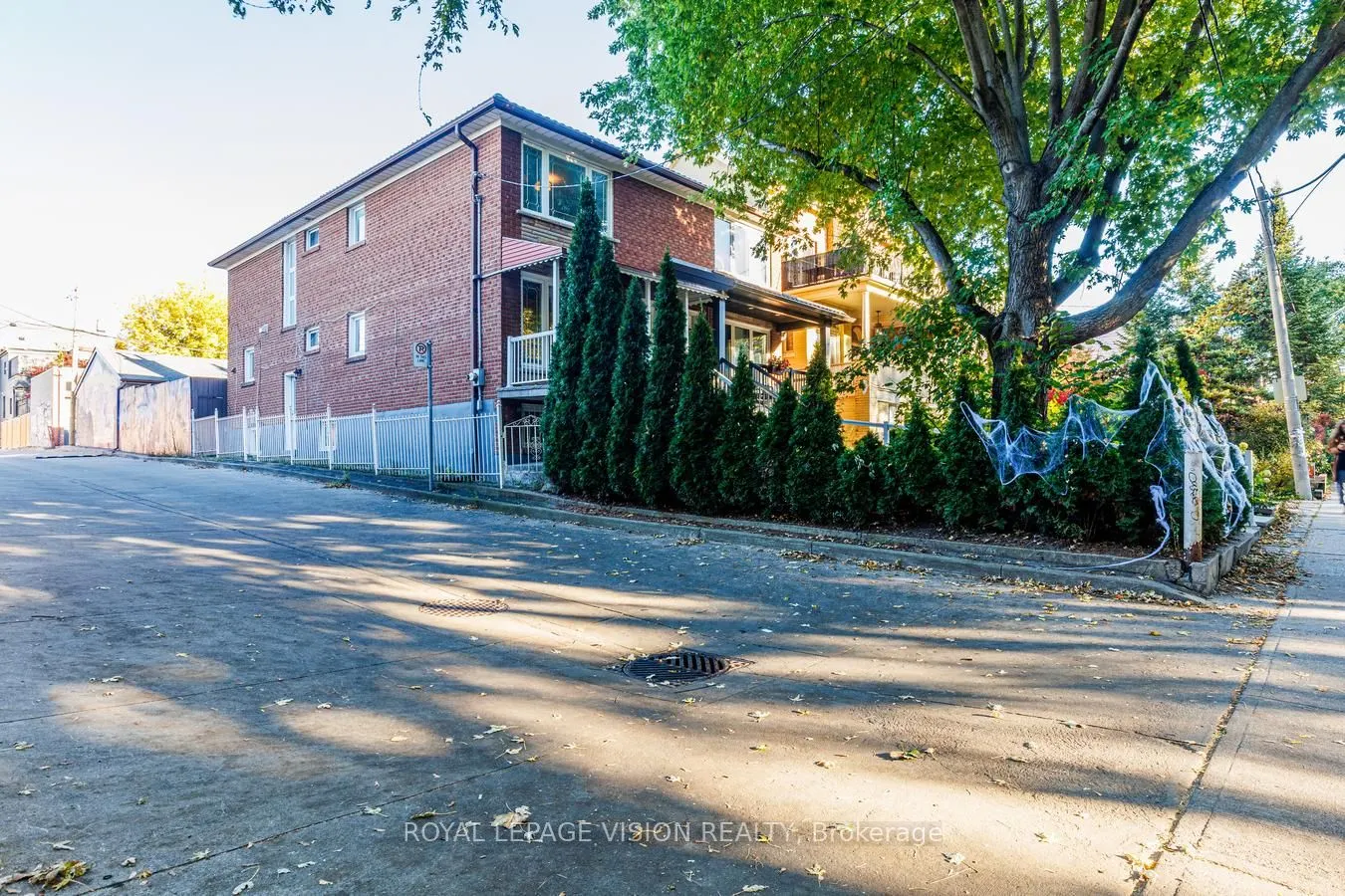 445 Shaw Street