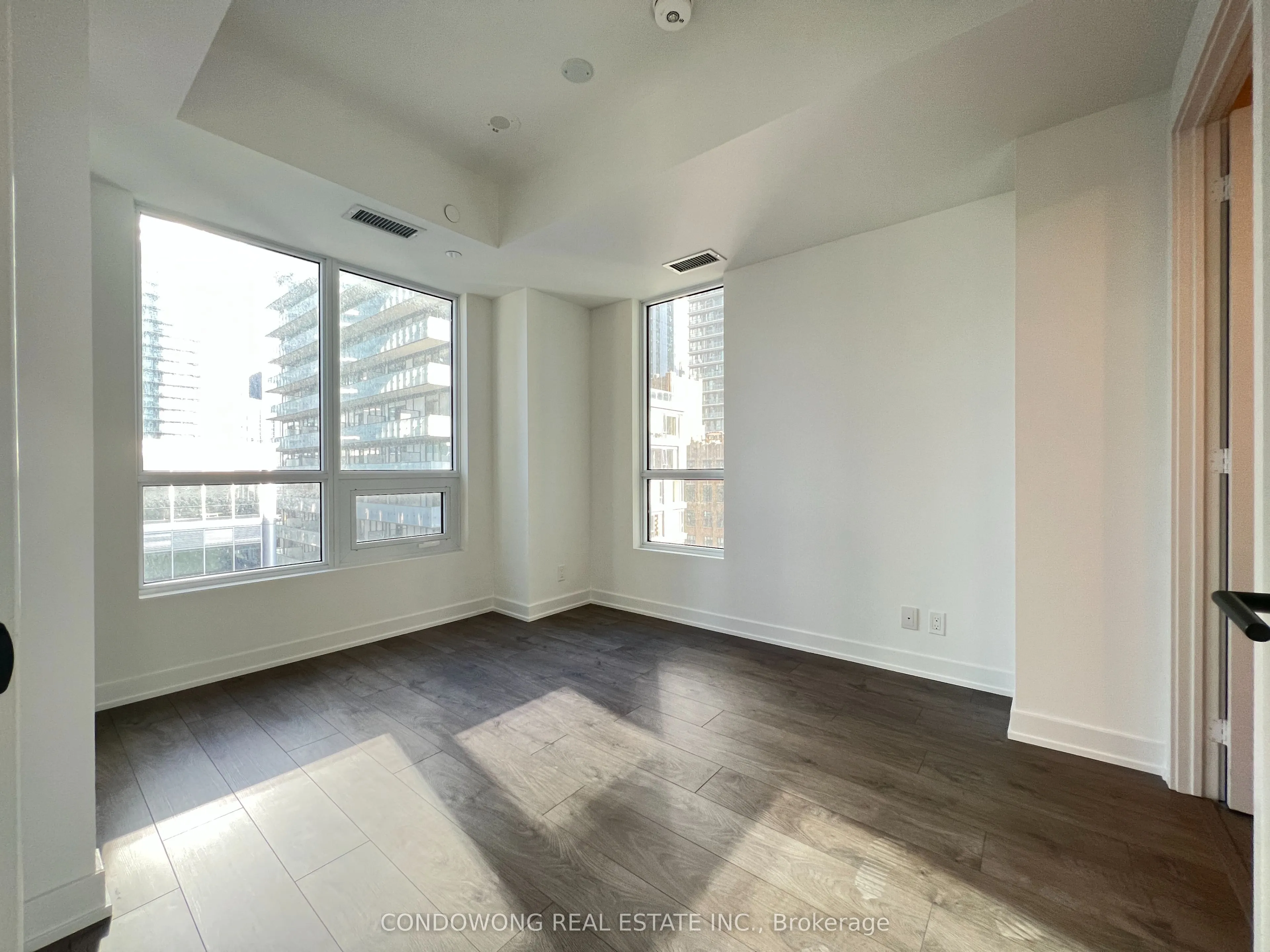 108 Peter Street #1106