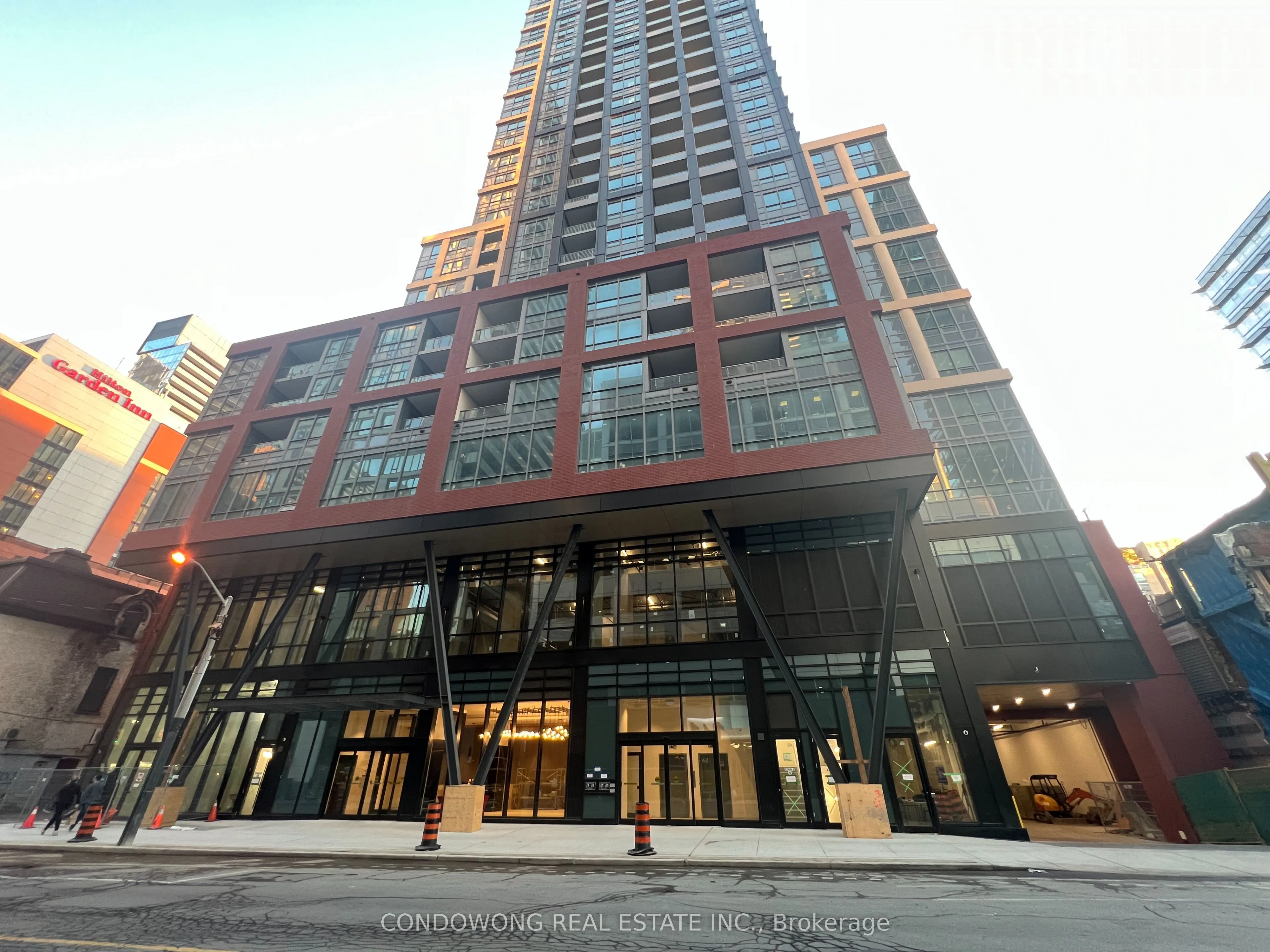 108 Peter Street #1106