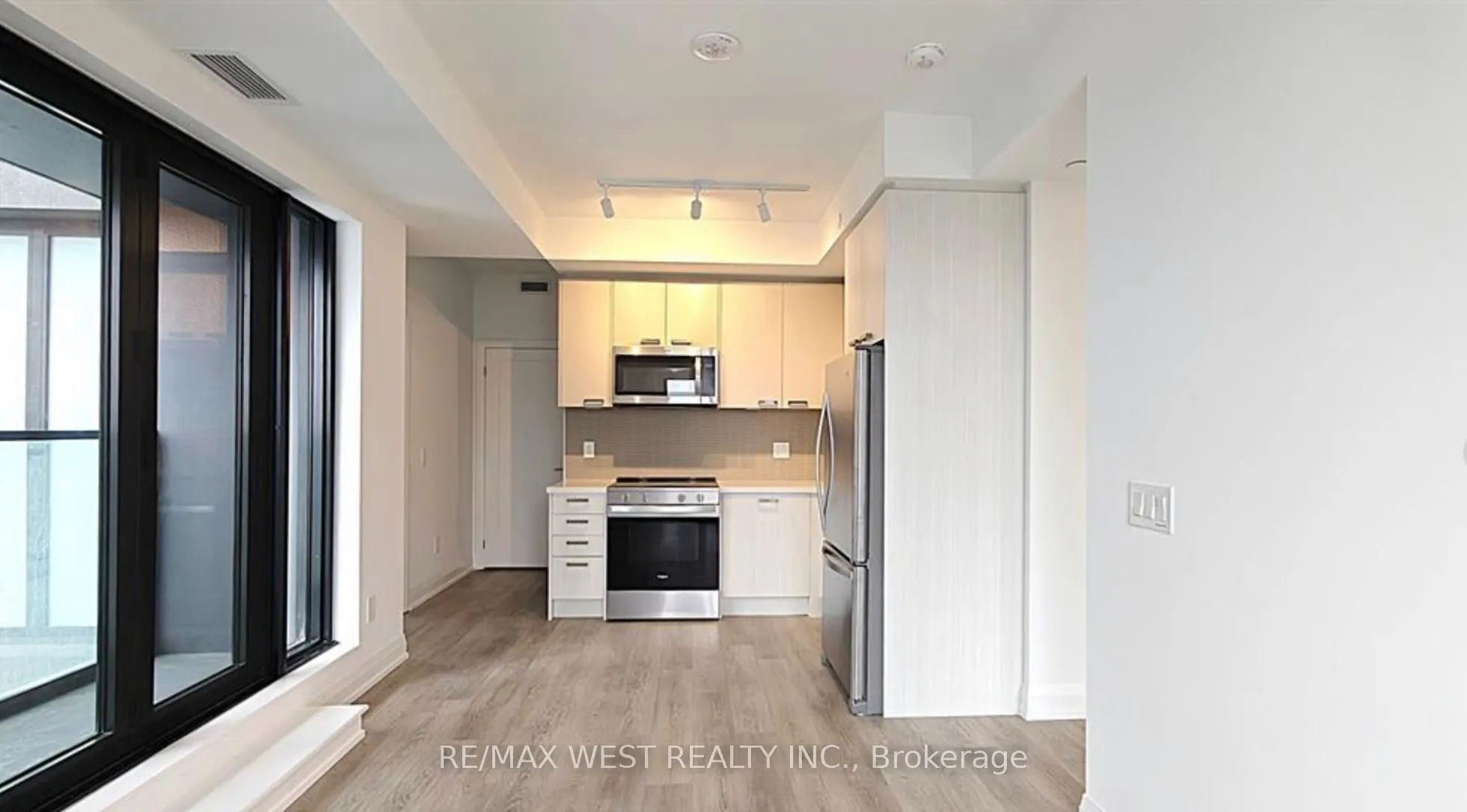 20 Soudan Avenue #1503
