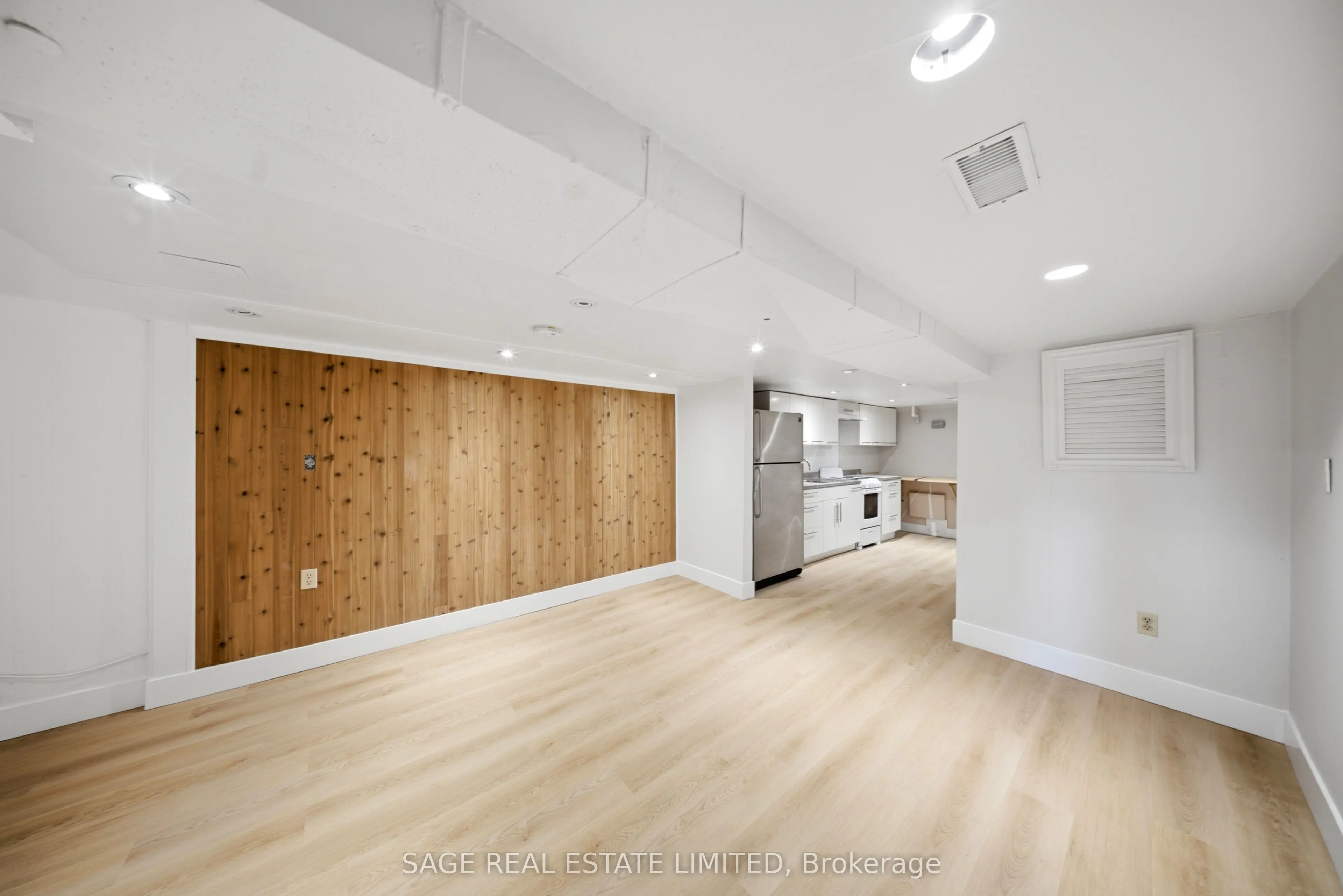 376 Shaw Street