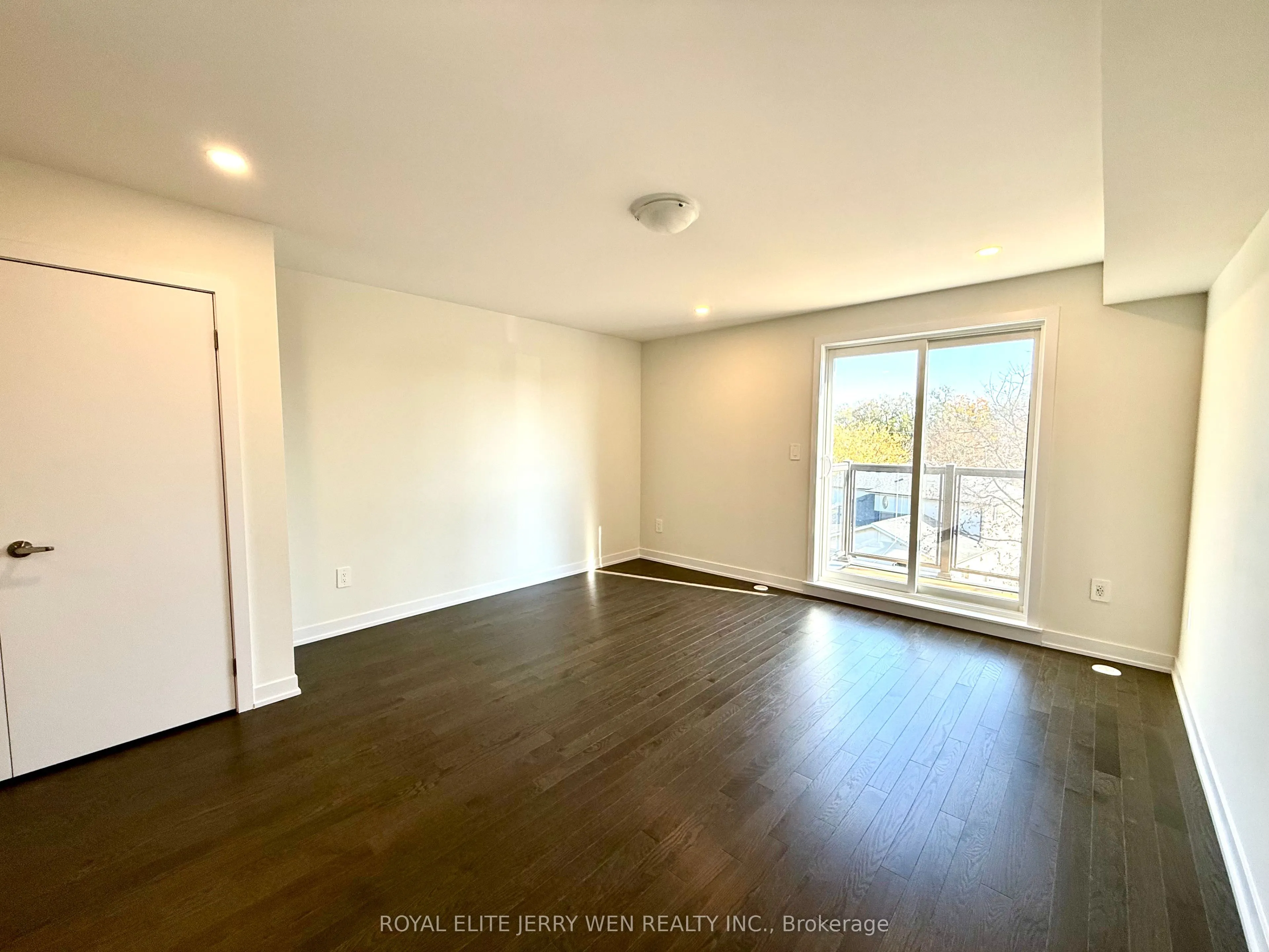 384 Lawrence Heights Way