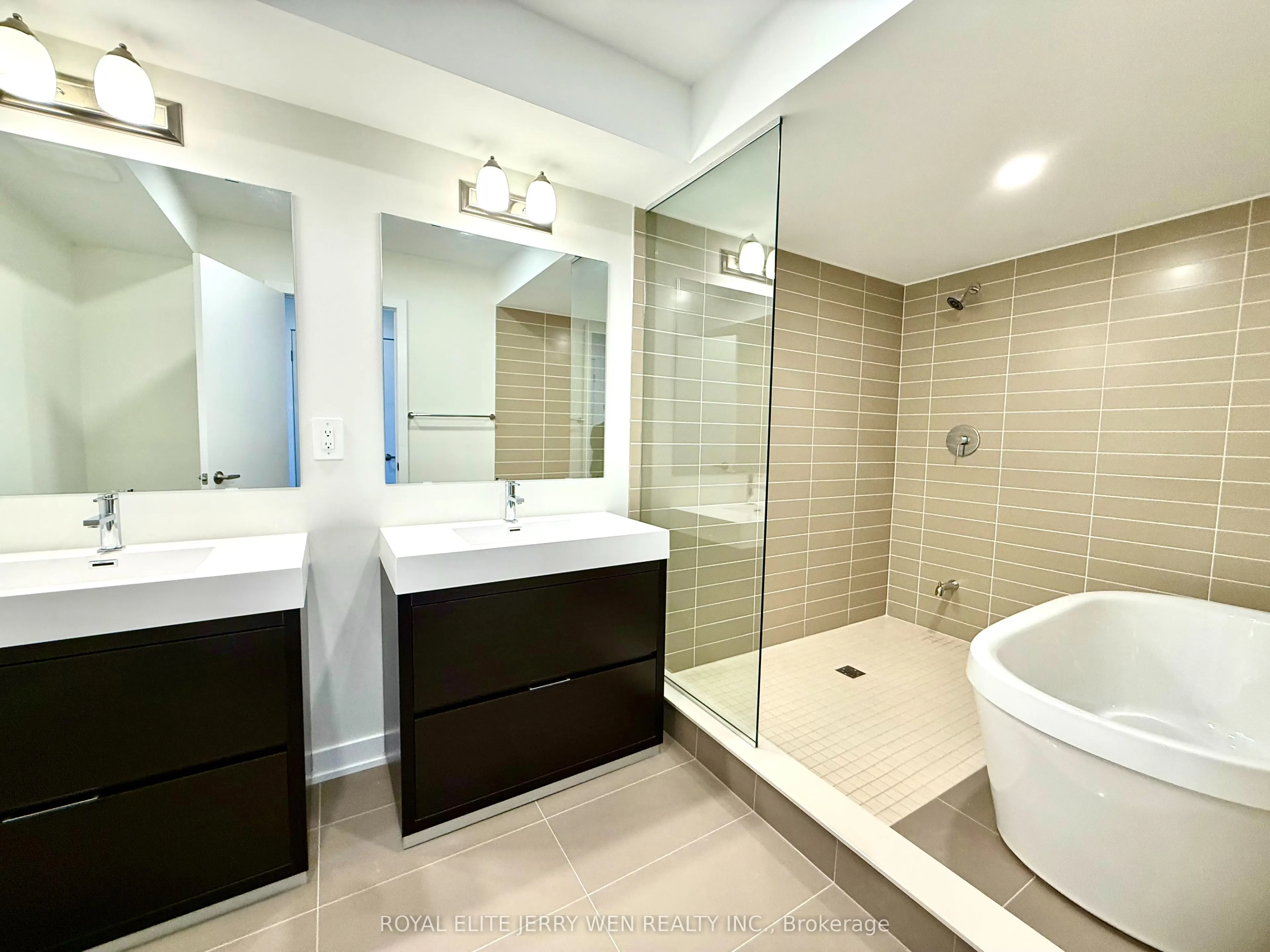 384 Lawrence Heights Way