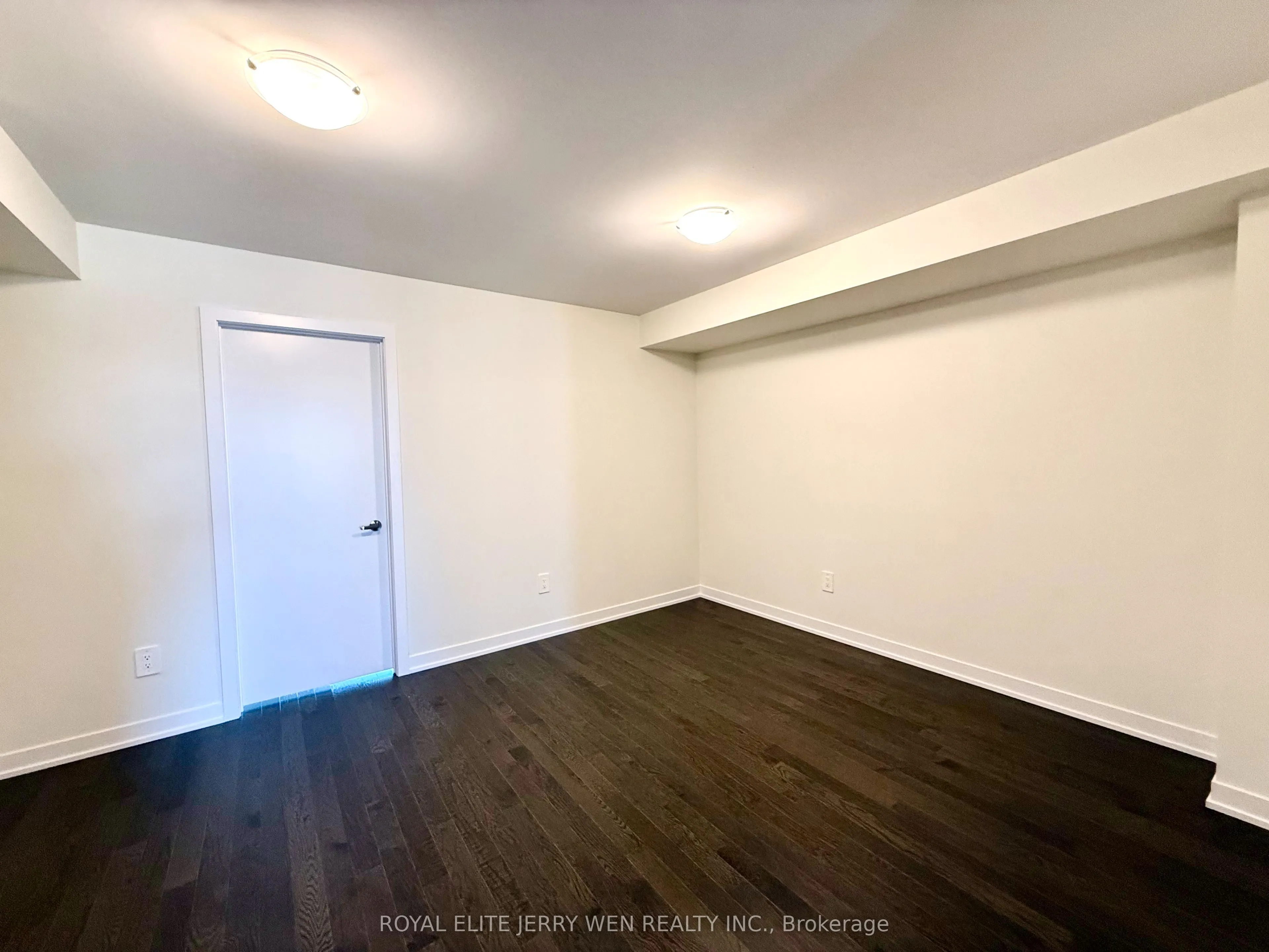384 Lawrence Heights Way
