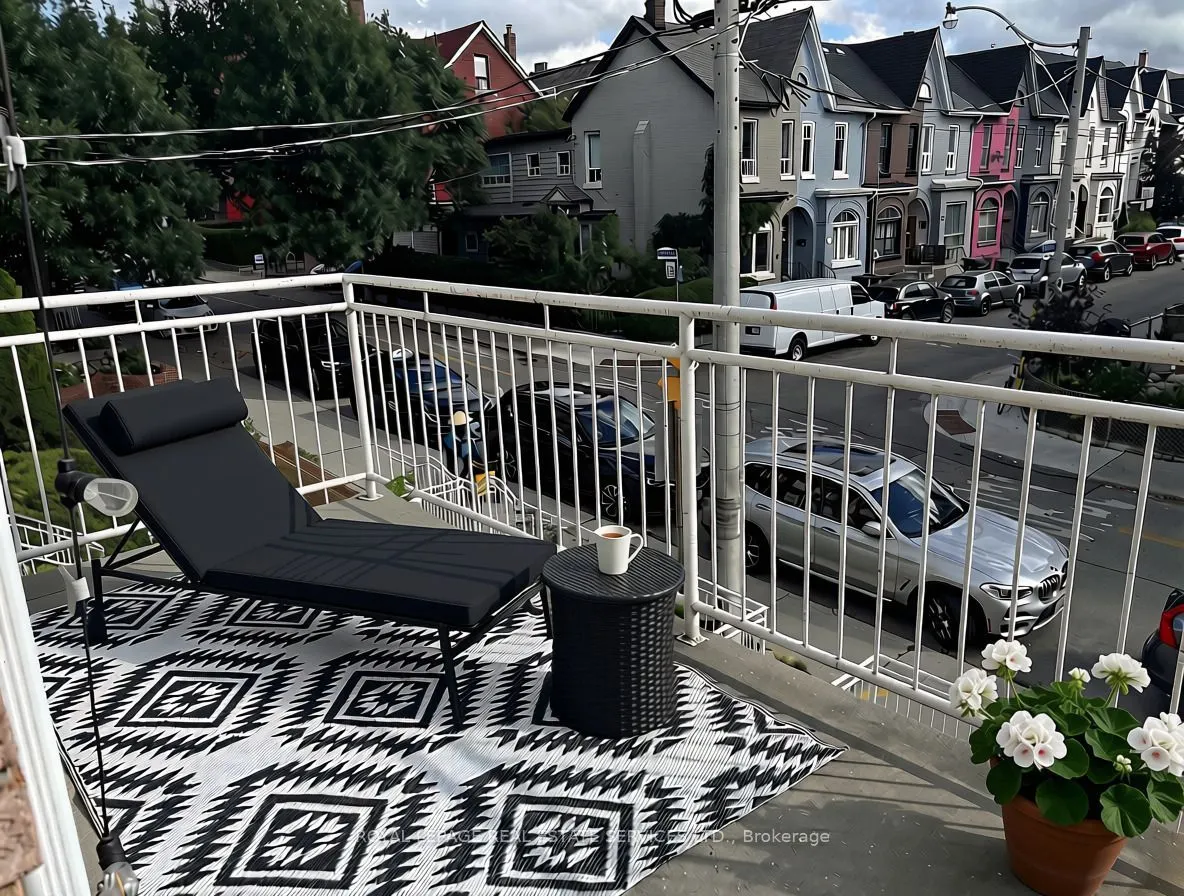 204 Gladstone Avenue ##A