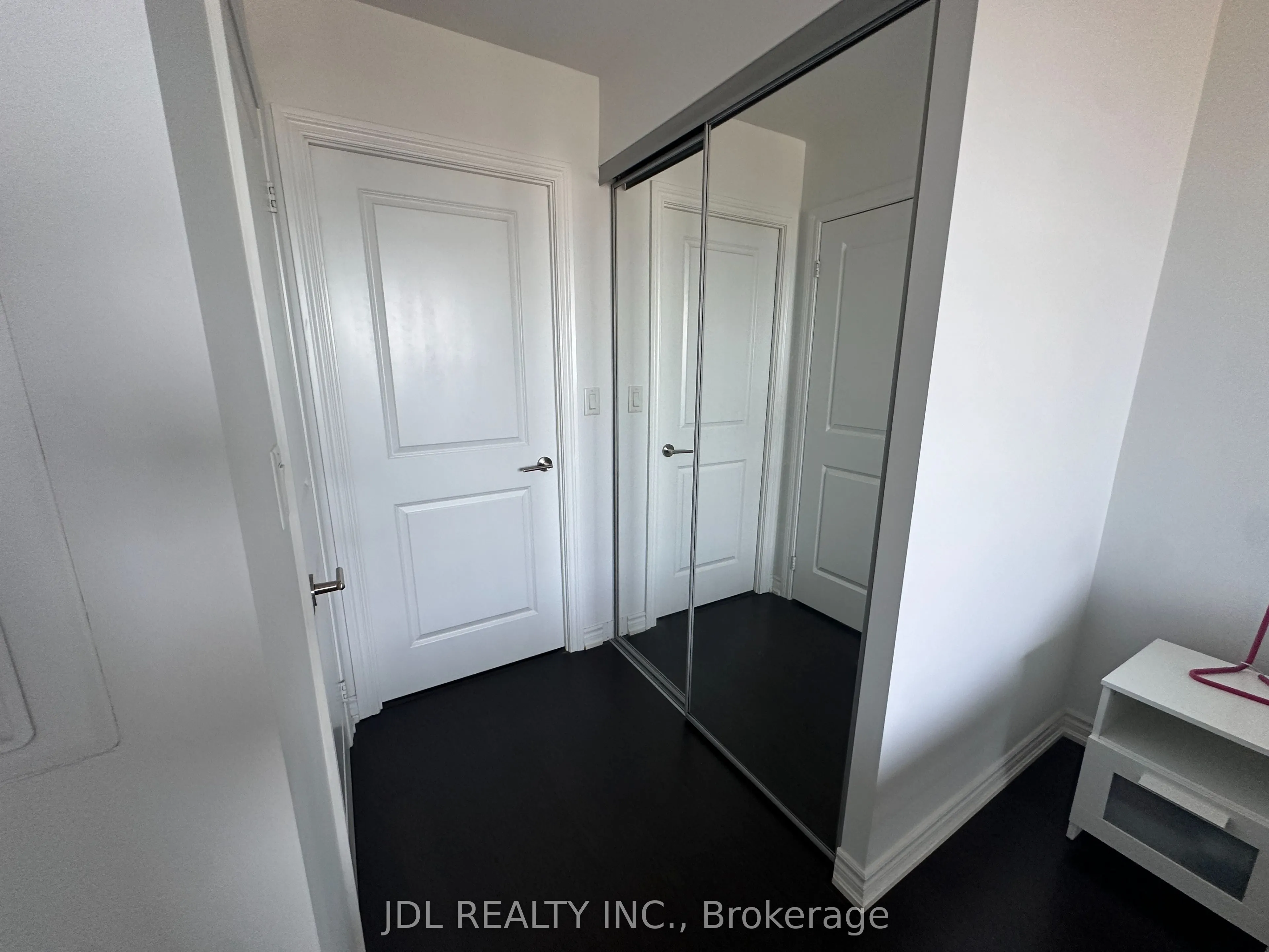 386 Yonge Street #5505