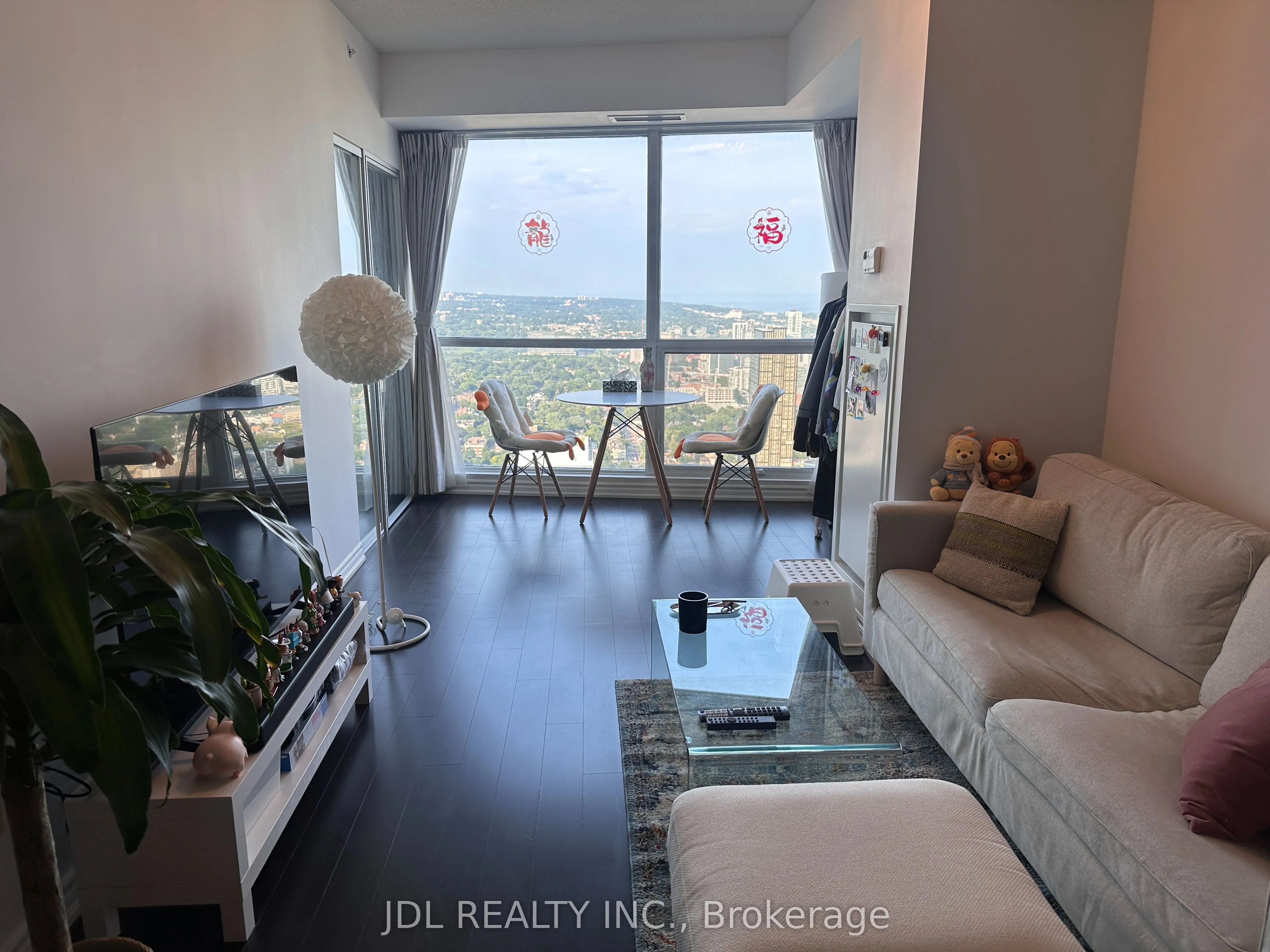 386 Yonge Street #5505
