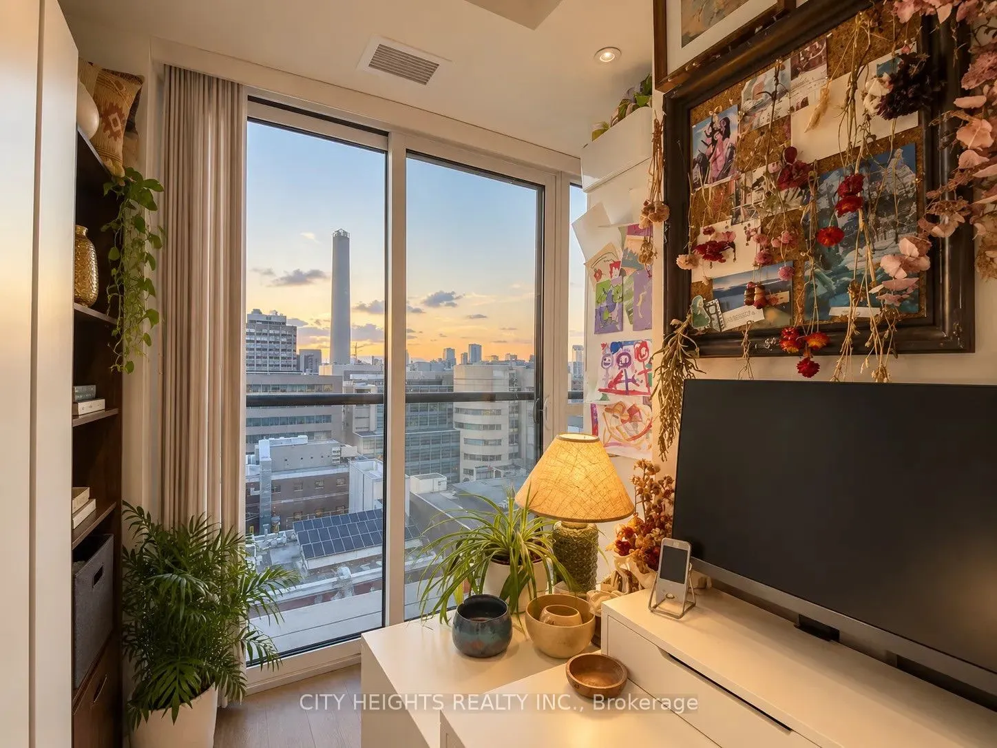 181 Huron Street #1307