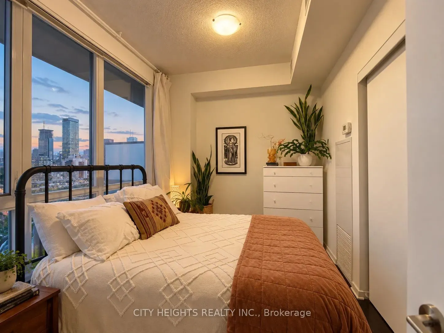 181 Huron Street #1307