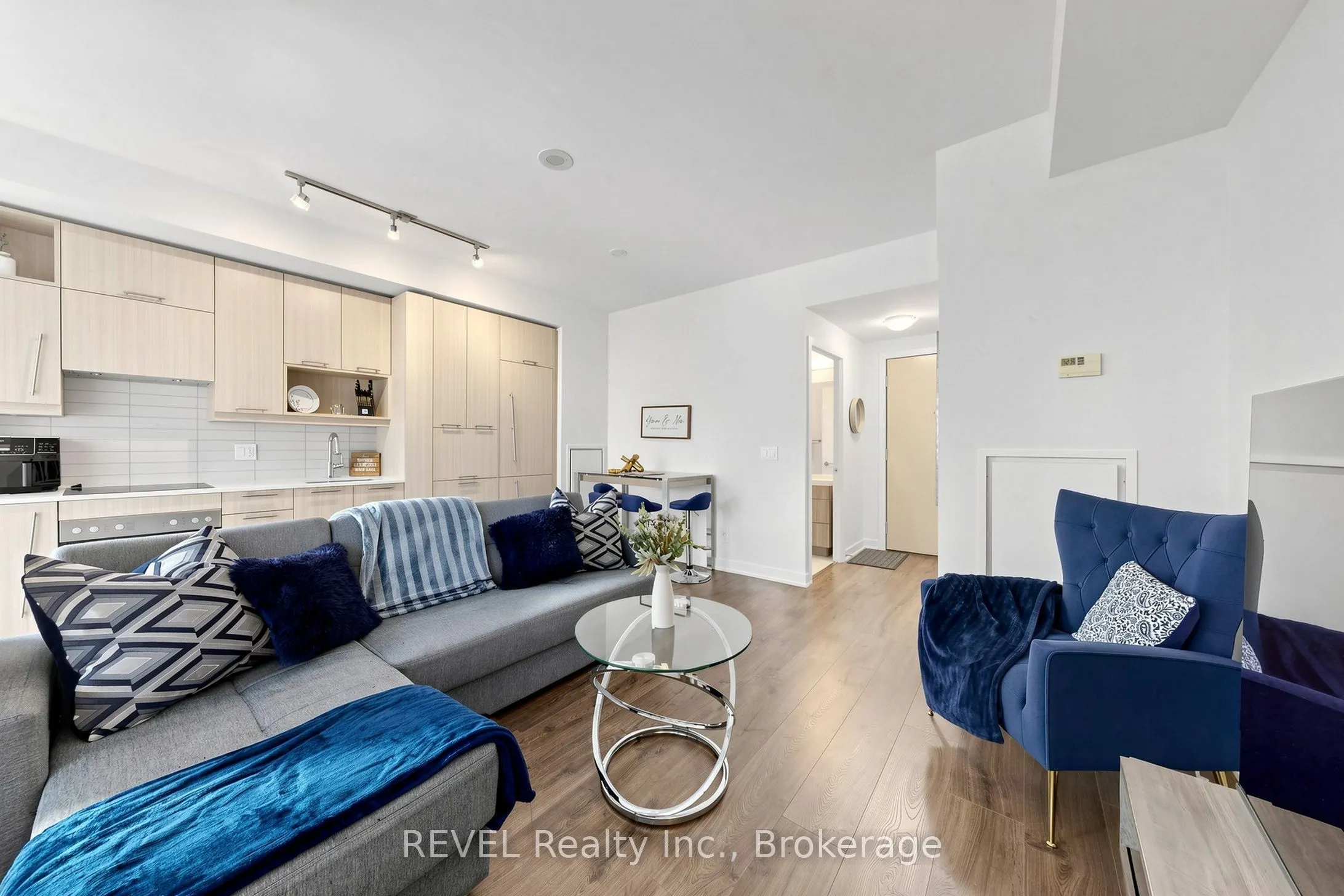 30 Nelson Street #705