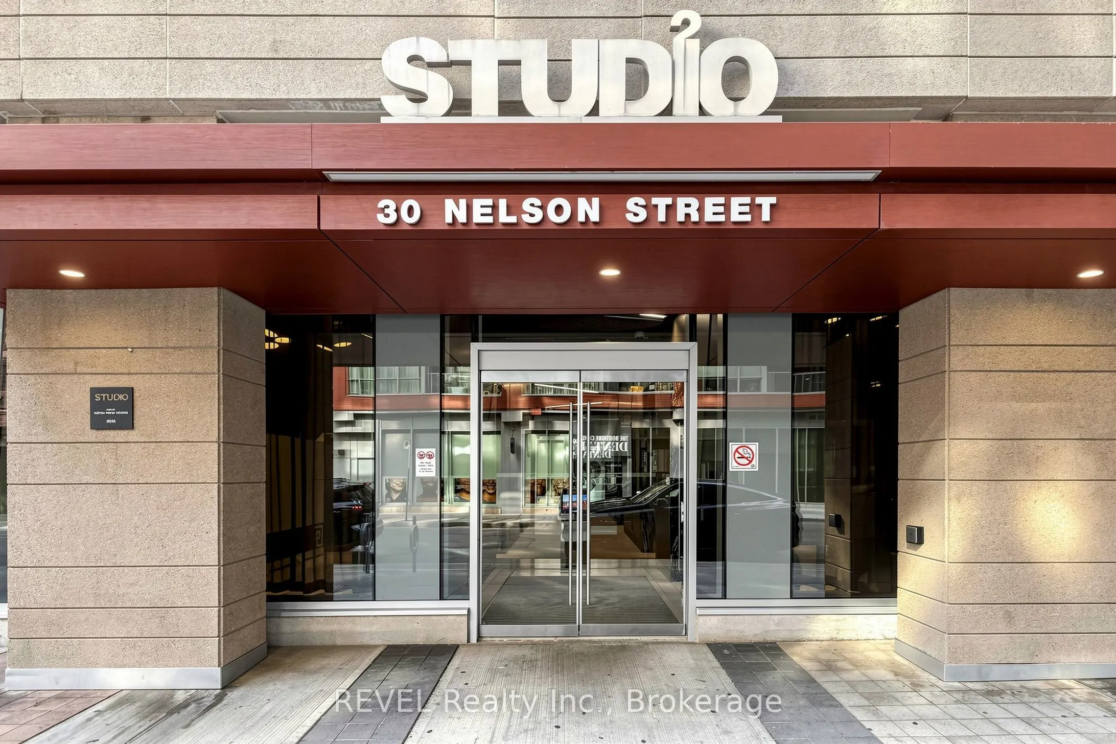 30 Nelson Street #705