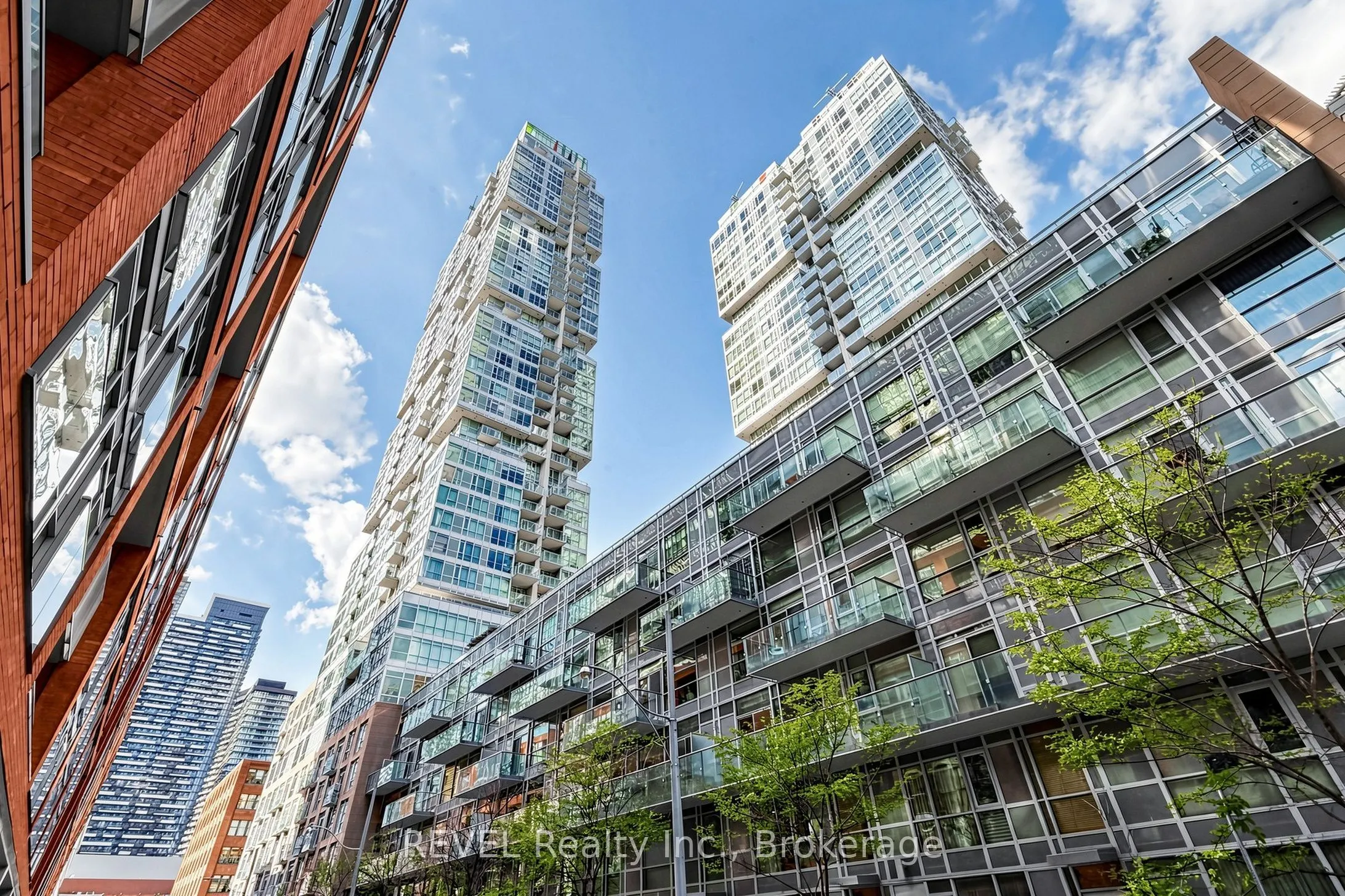 30 Nelson Street #705
