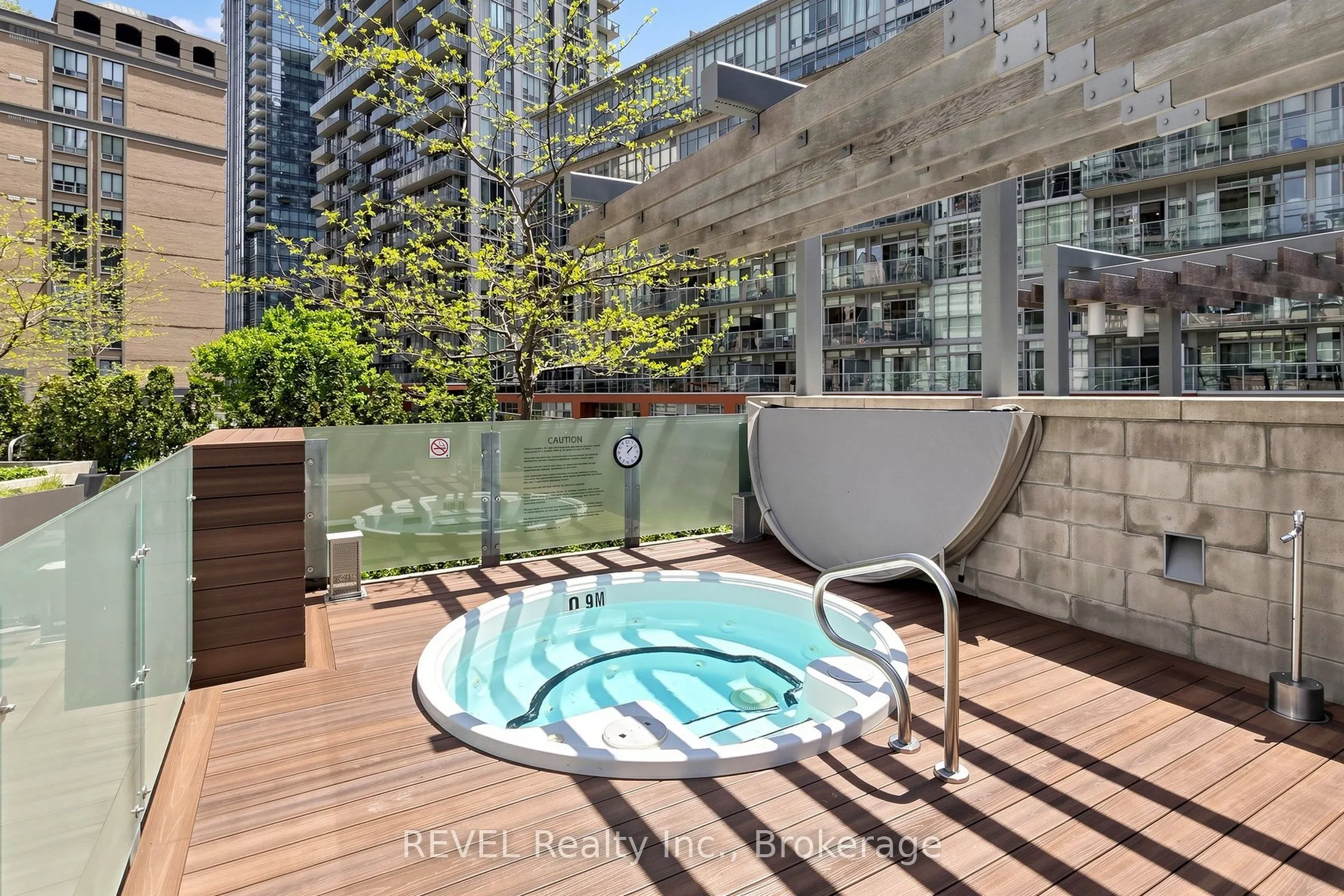 30 Nelson Street #705