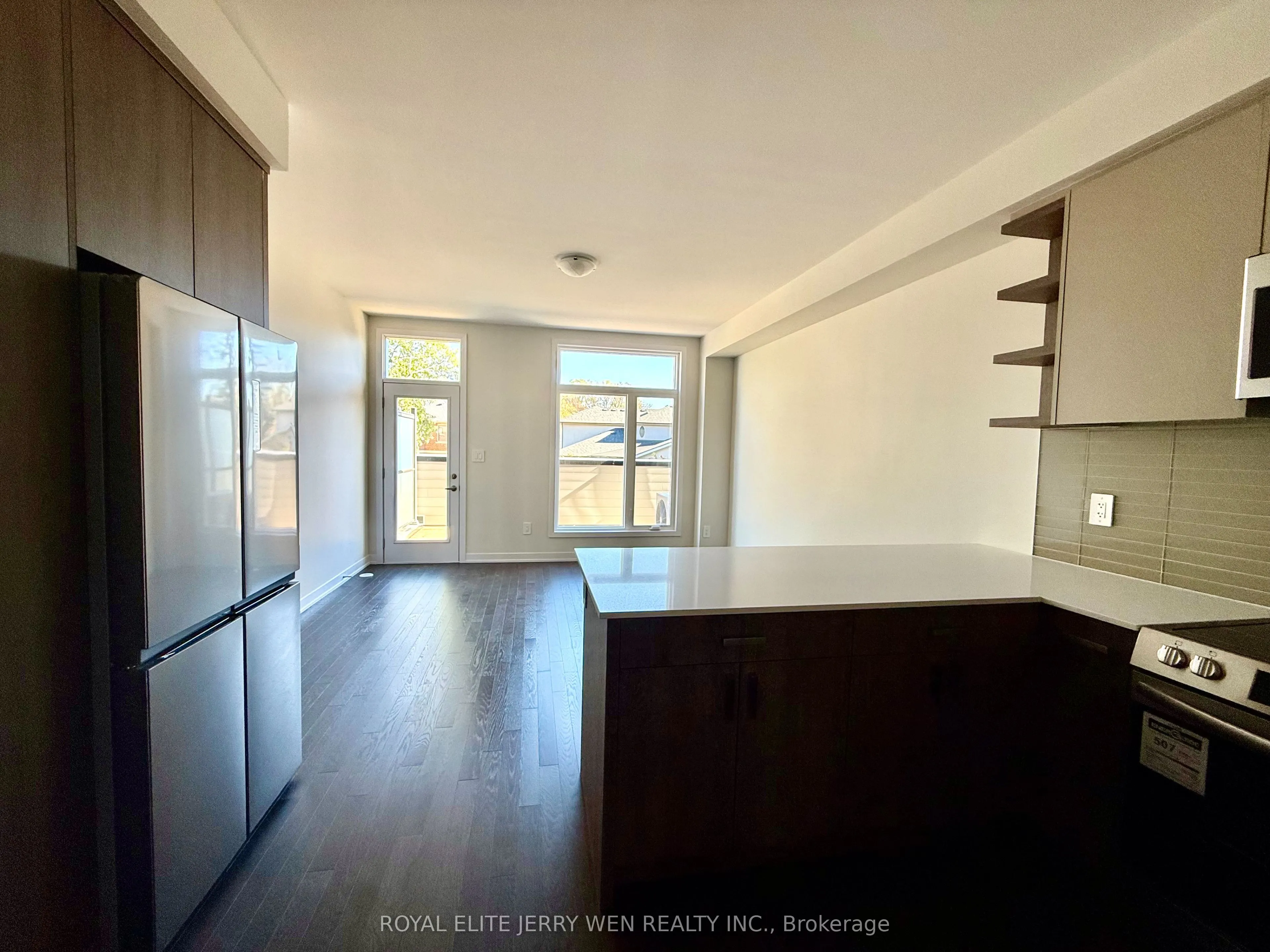 392 Lawrence Heights Way