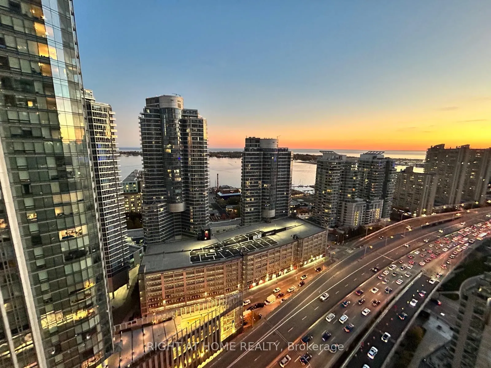 12 York Street #2503