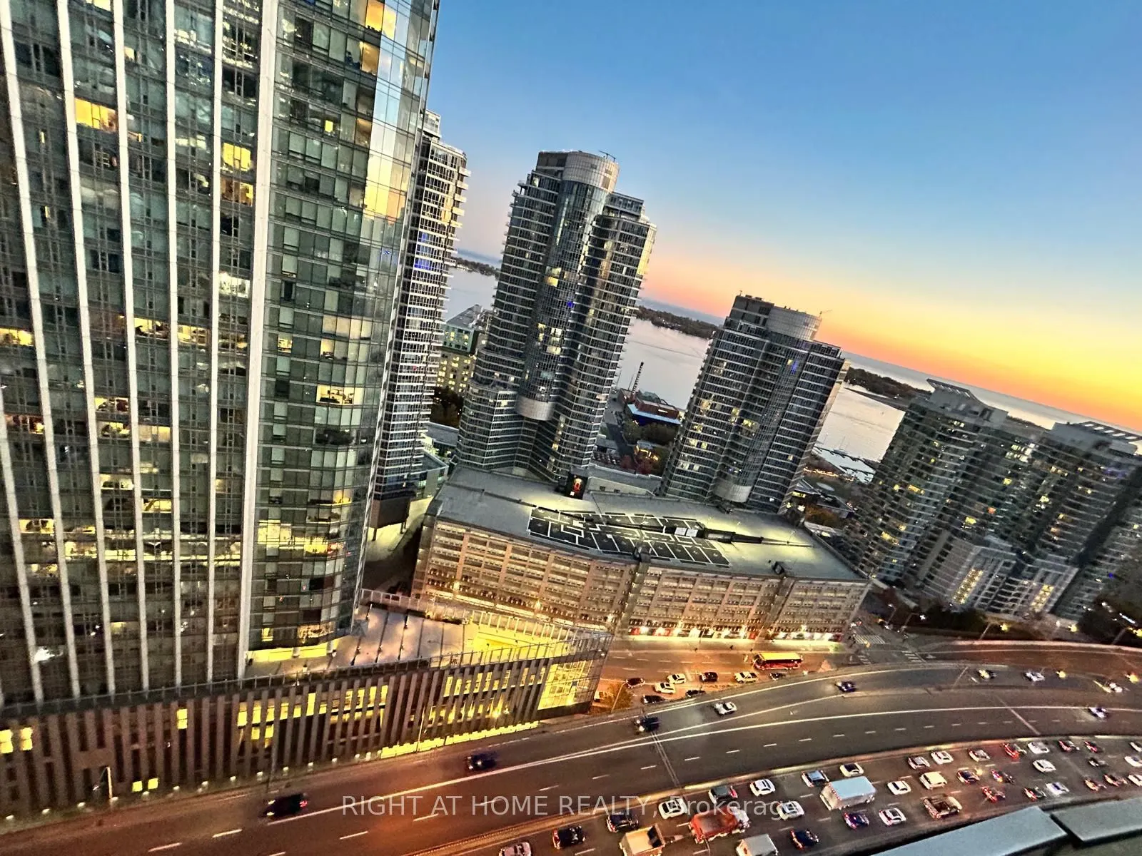 12 York Street #2503