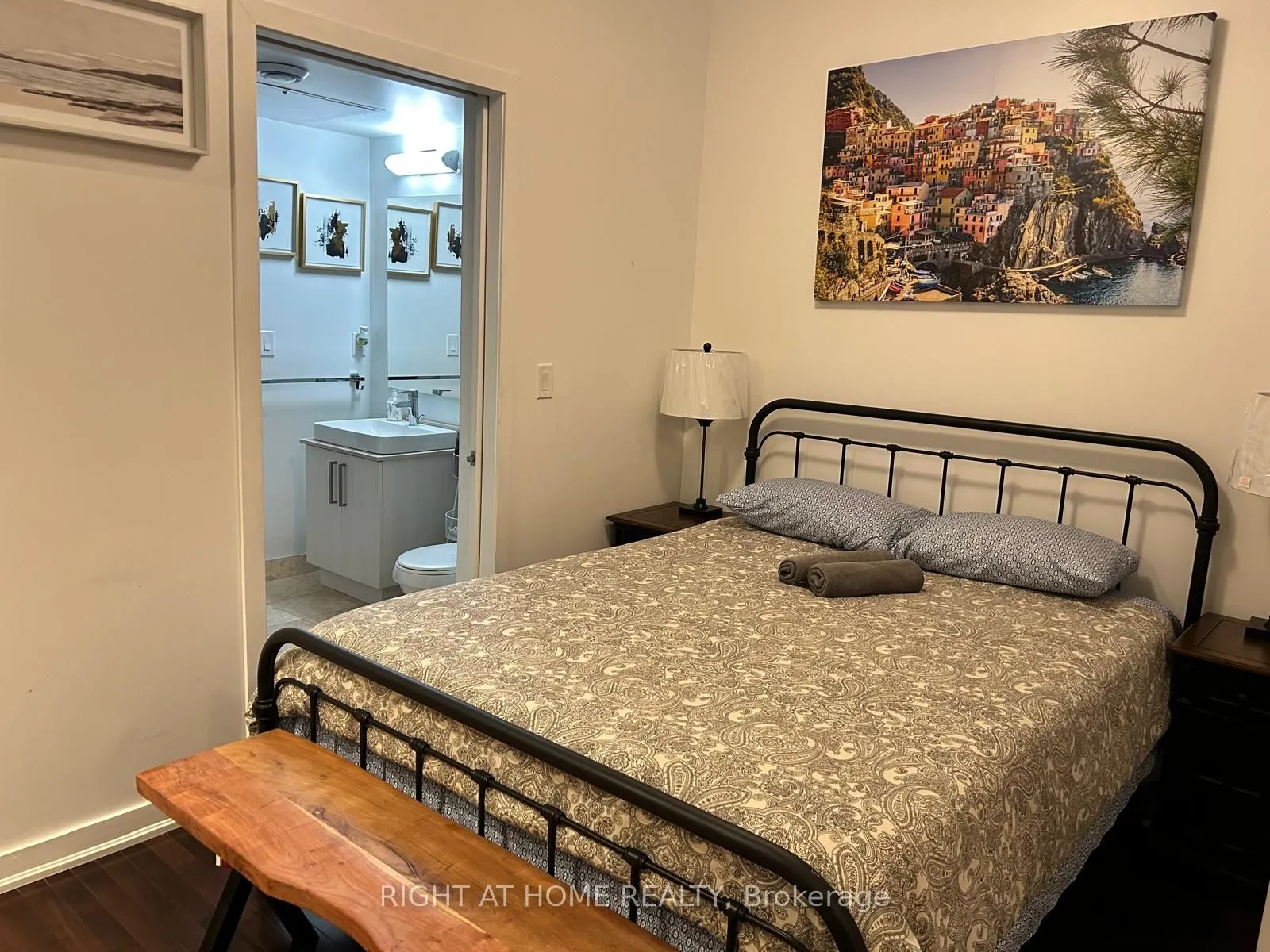 12 York Street #2503