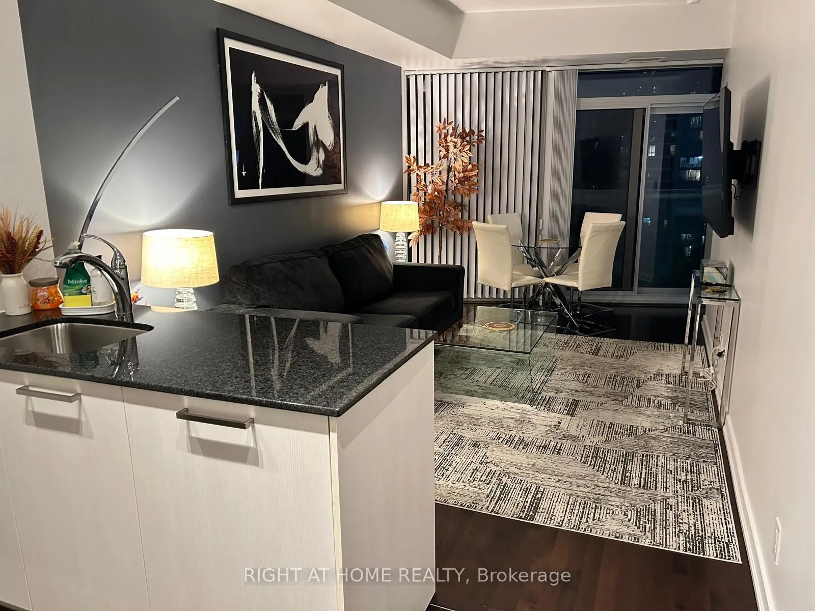 12 York Street #2503