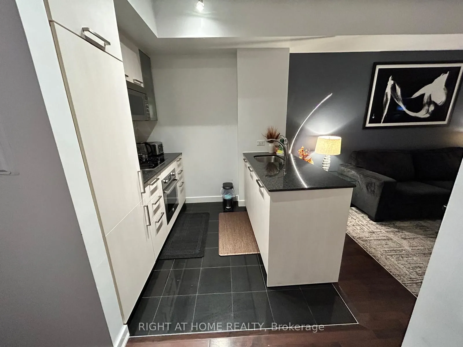 12 York Street #2503