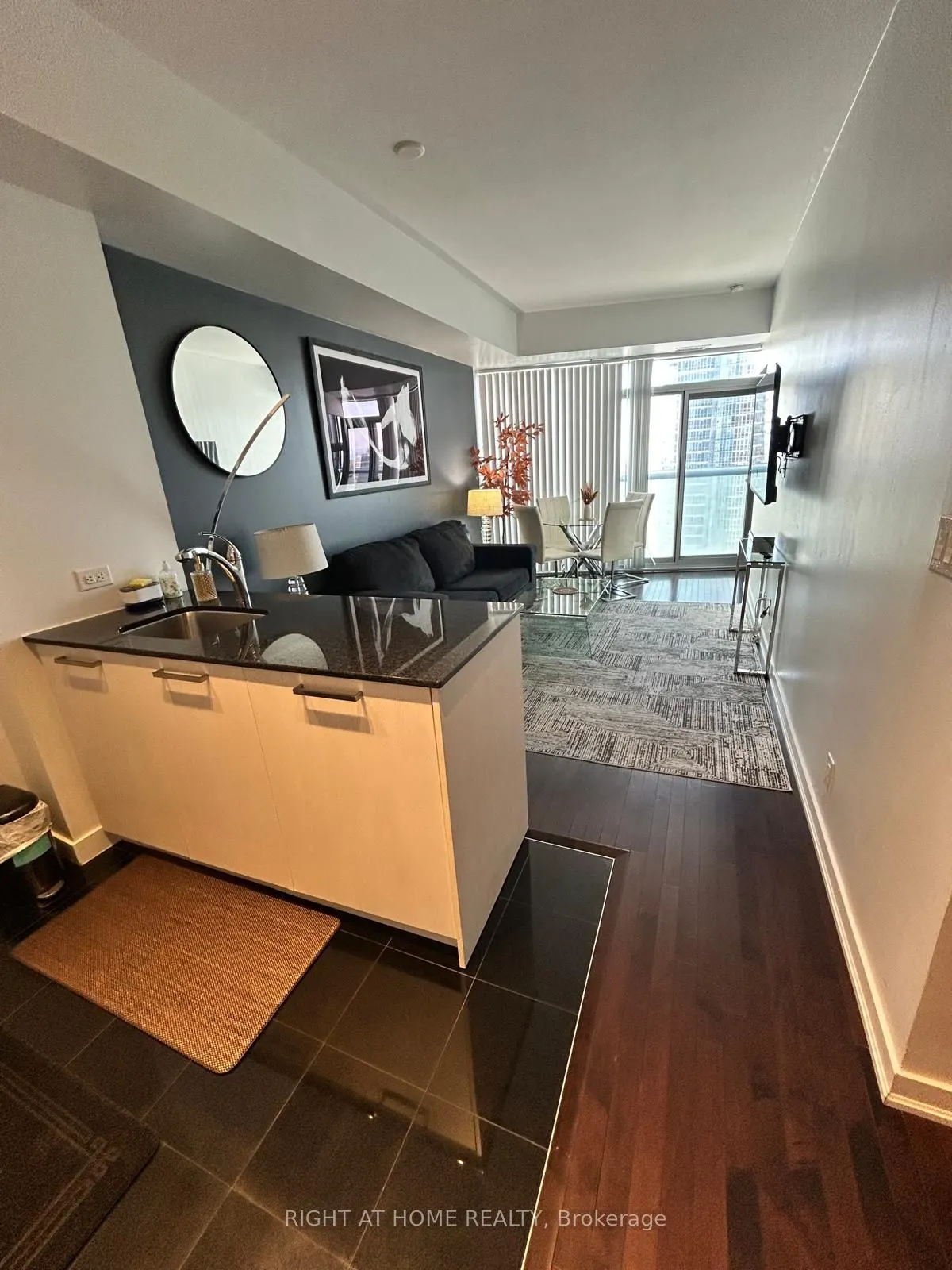 12 York Street #2503
