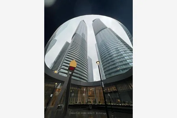 12 York Street #2503