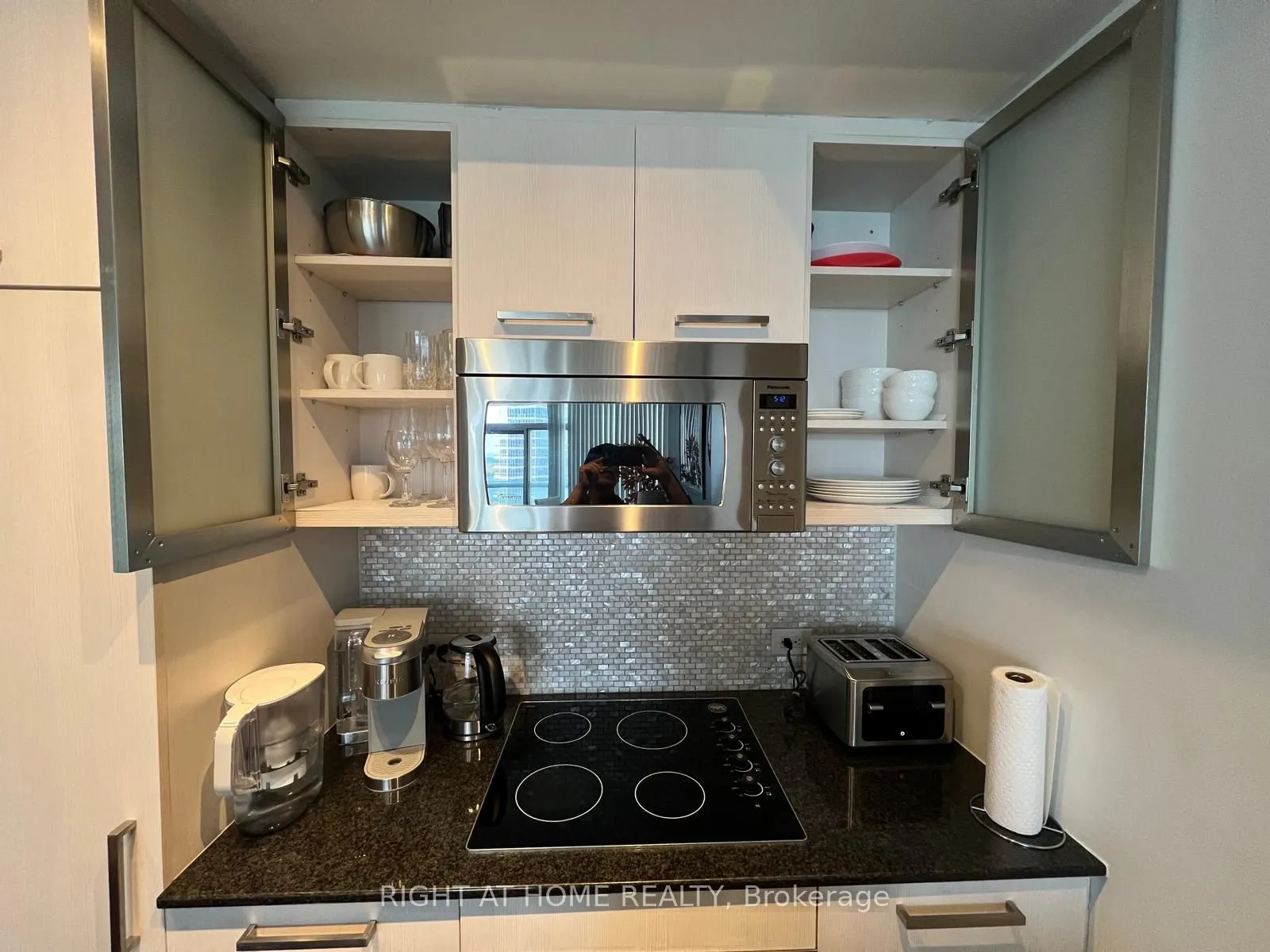 12 York Street #2503