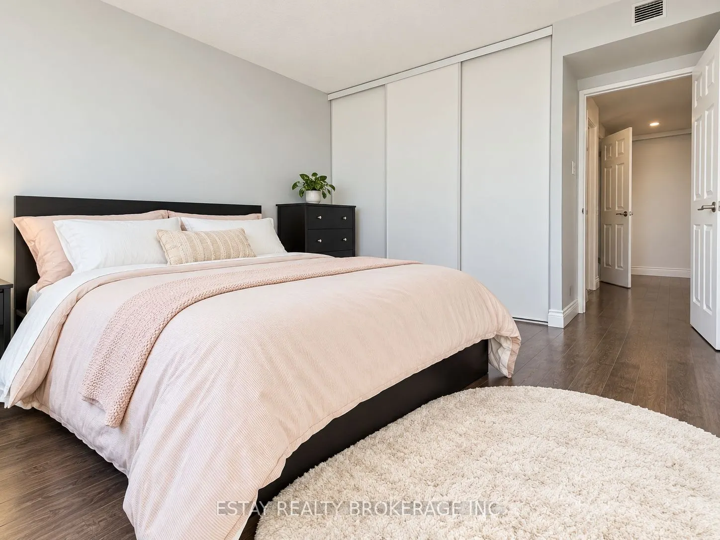 914 Yonge Street #1902