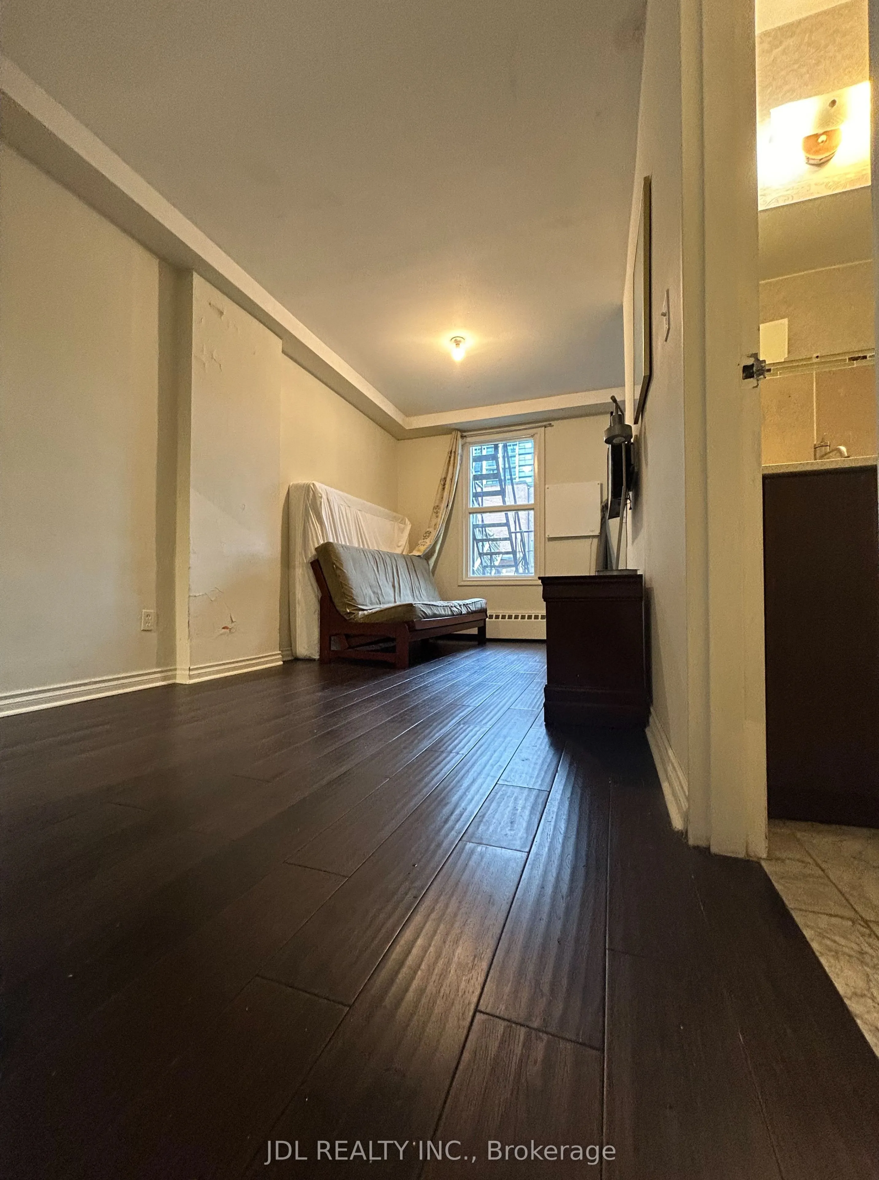 3 Pembroke St Street #One Bedroom Unit Main